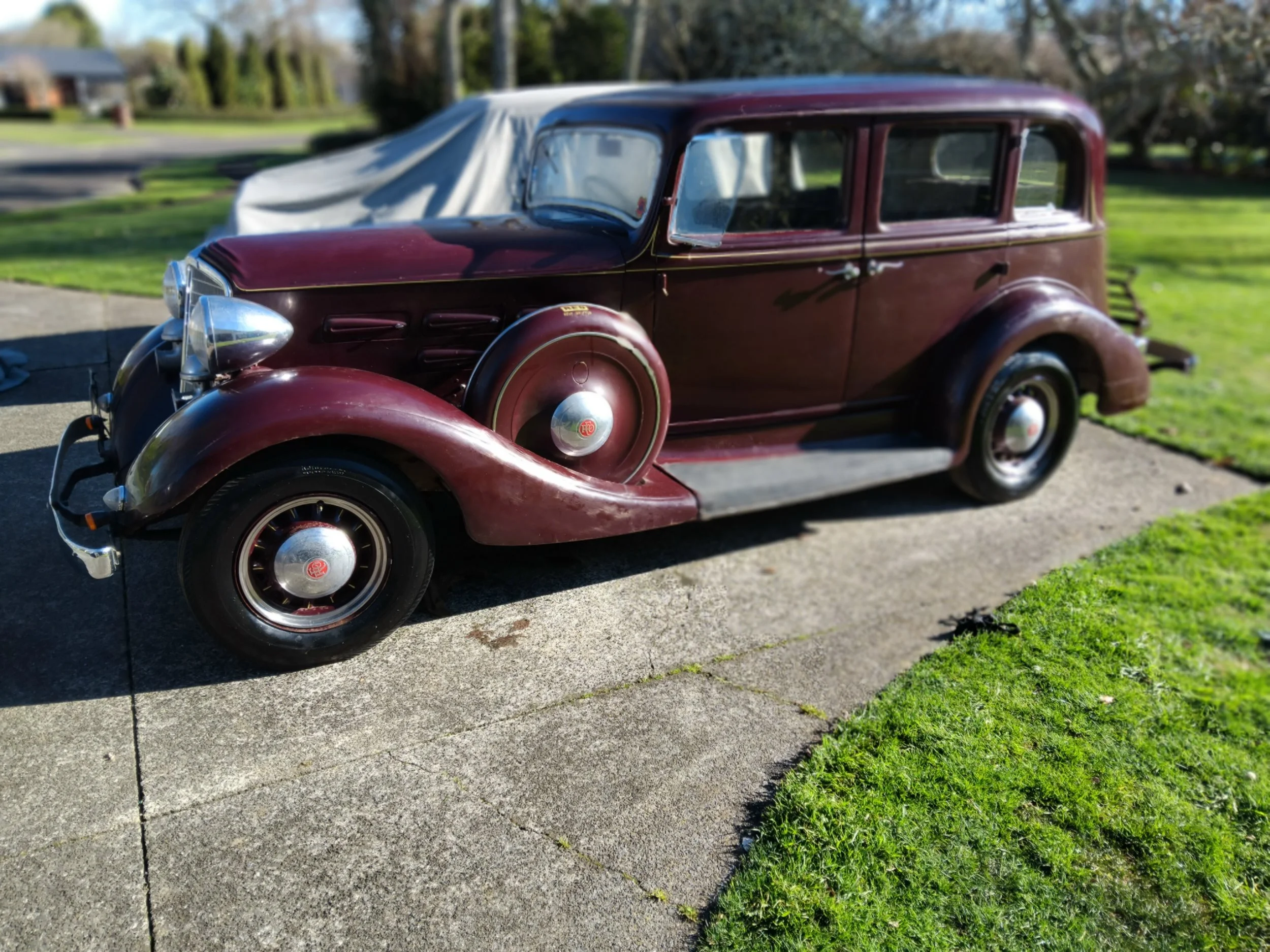 Reo Flying Cloud - 1934 - brake master cylinder 