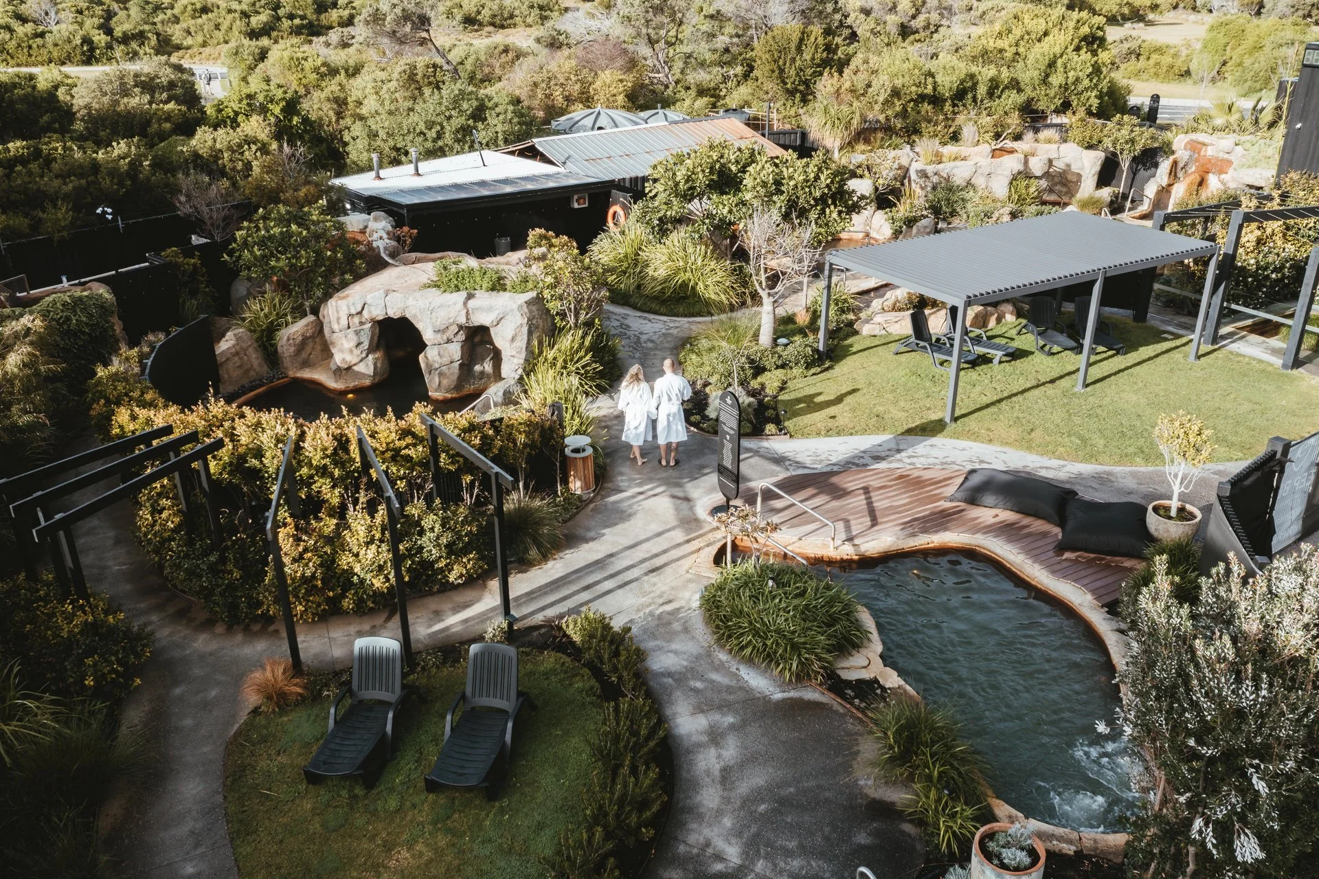 Walking through the Deep Blue Hot Springs in Warrnambool