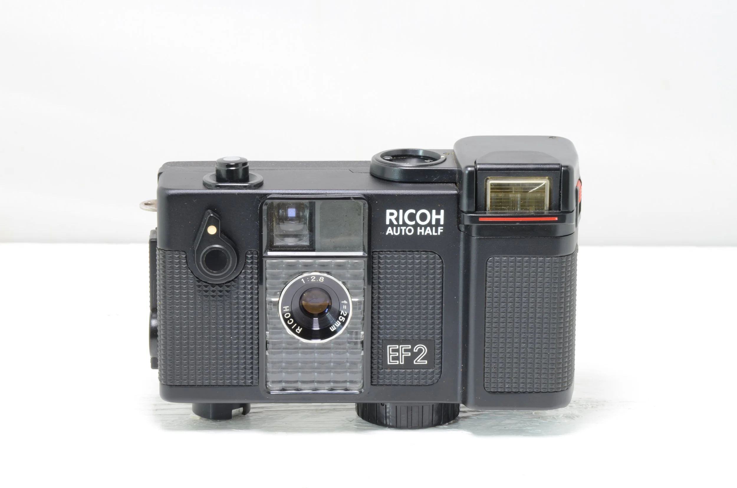 Half frame Ricoh EF2