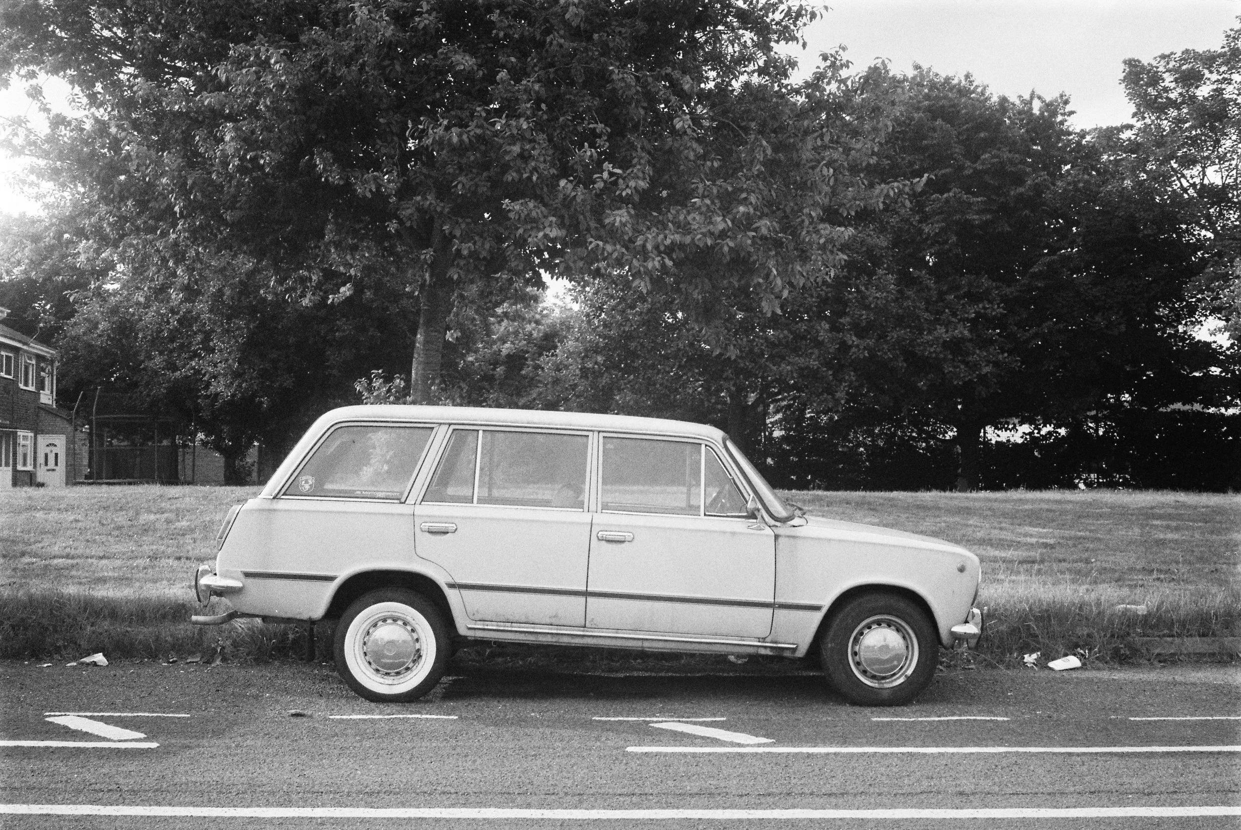 Kowa SE - Ilford HP5