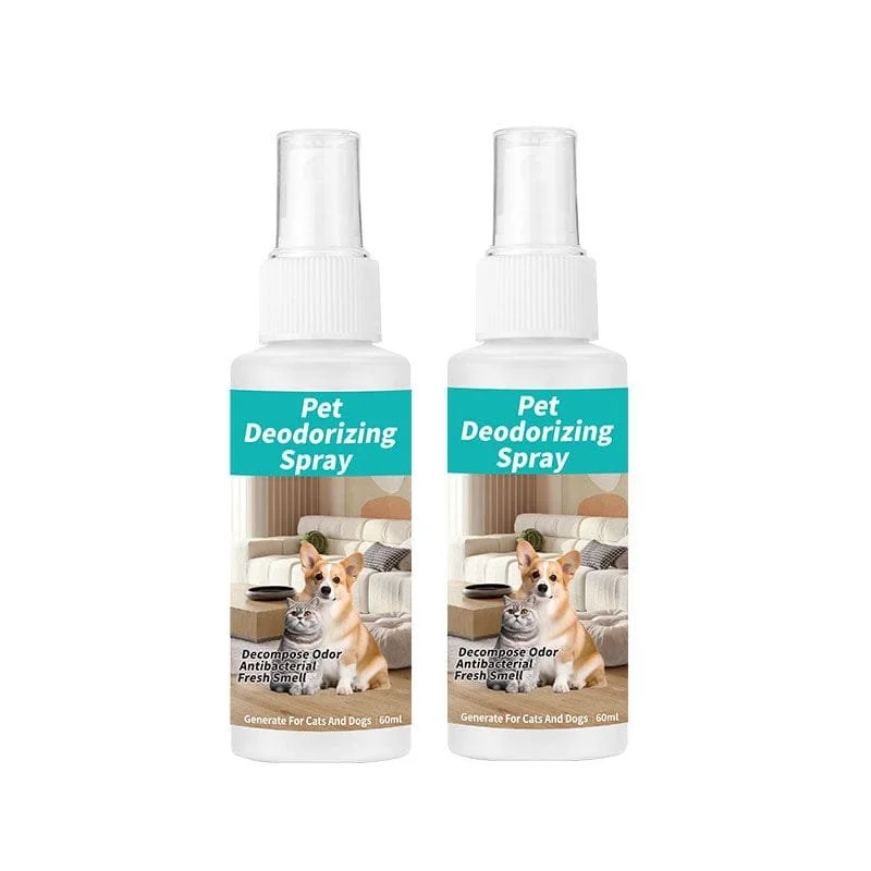 Two bottles of pet deodorizing spray with a picture of a dog and a cat, advertised to decompose odor, antibacterial, and fresh smell, suitable for cats and dogs.