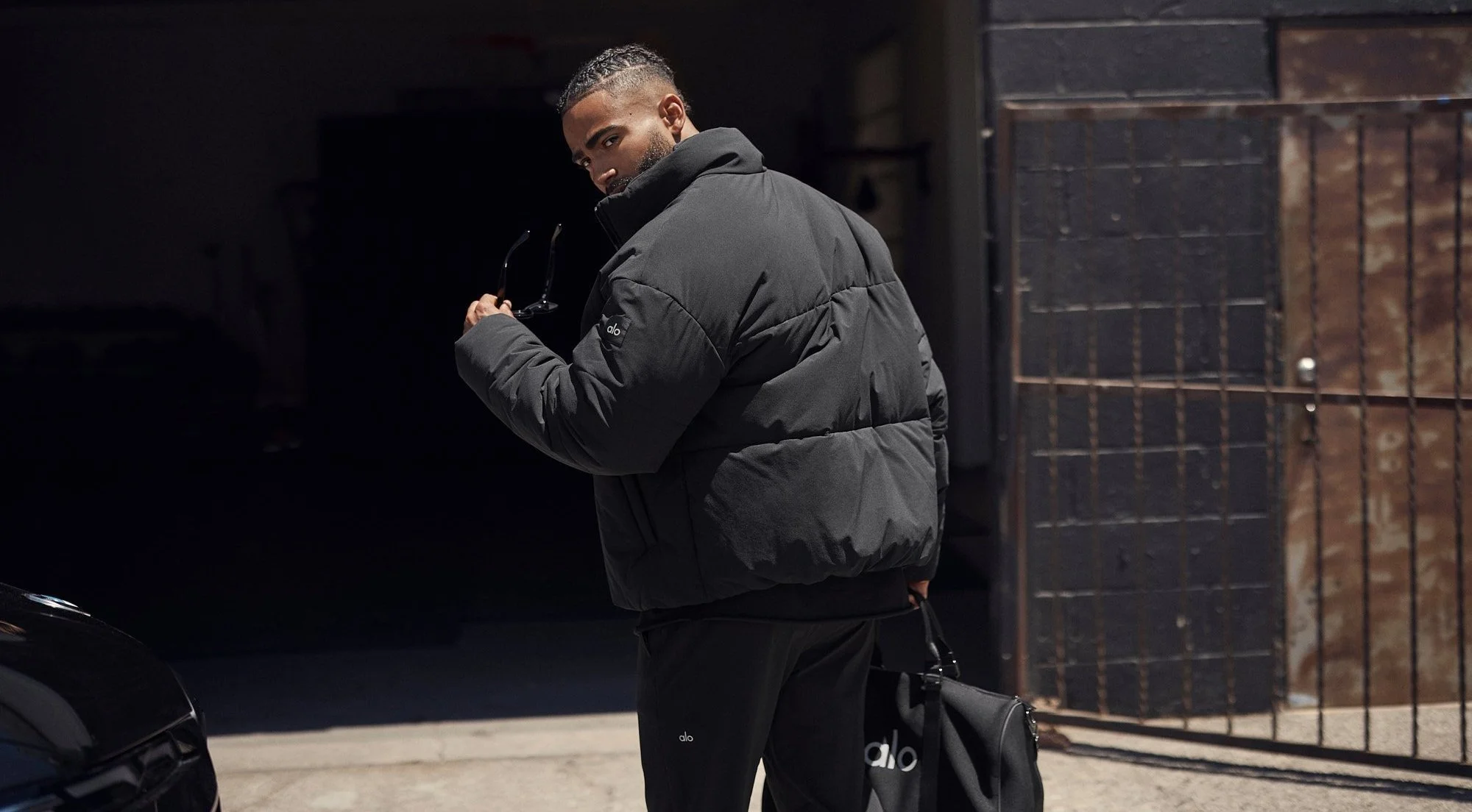 SaraKim_AloYoga_MensFallCampaign2023_01.jfif