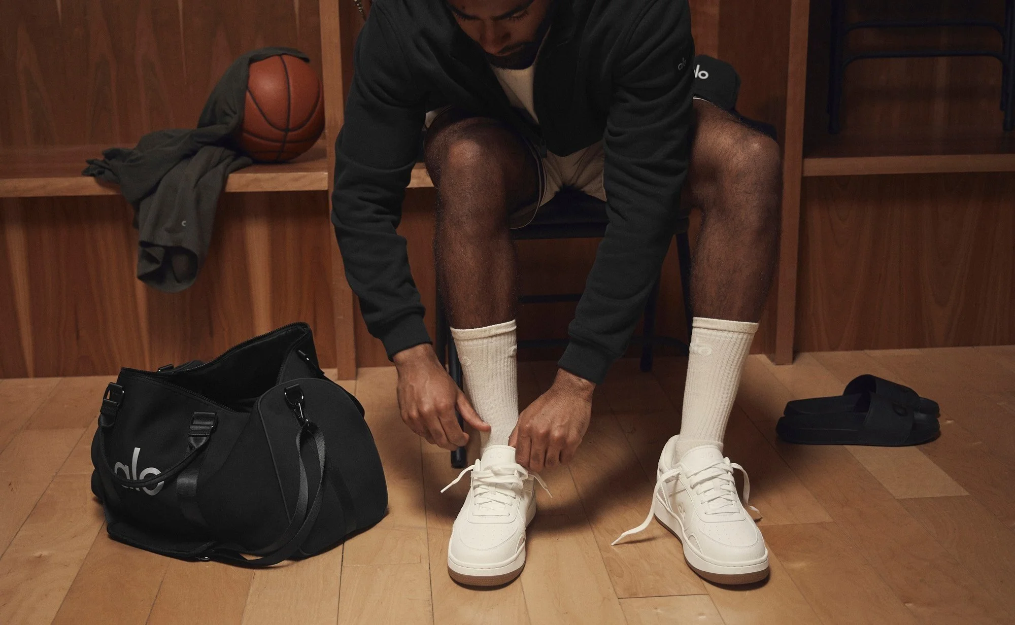 SaraKim_AloYoga_MensFallCampaign2023_12.jfif