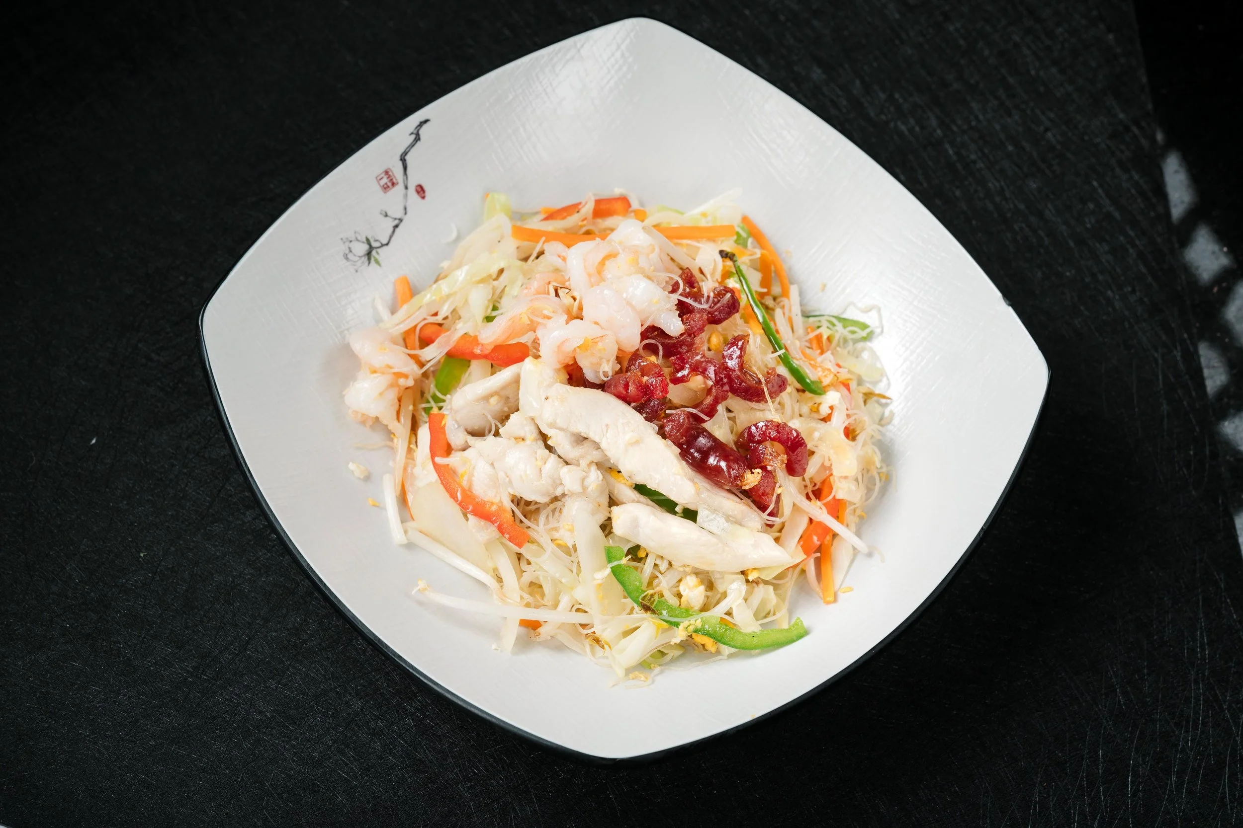 Chicken & Prawn Mei Fun Noodles With Chinese Sausage $38