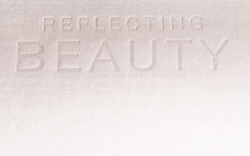 omnia_reflecting_beauty_animation.gif