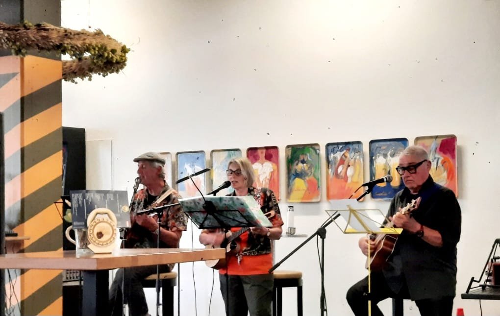 Ukulele Spielplatz Innsbruck - Bierhalle
