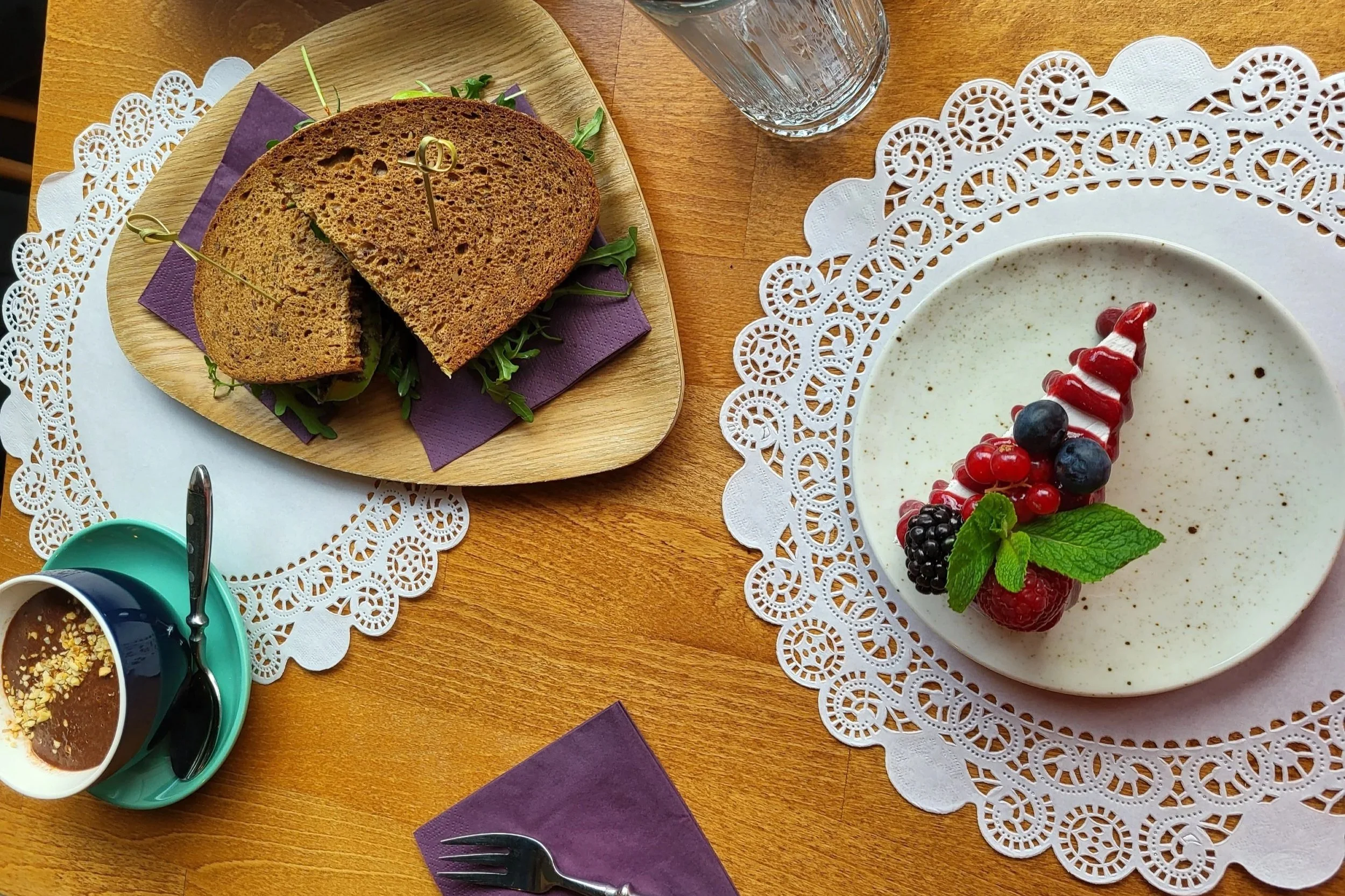 Vegan sandwich and vegan cake at Romeow Cat Bistrot