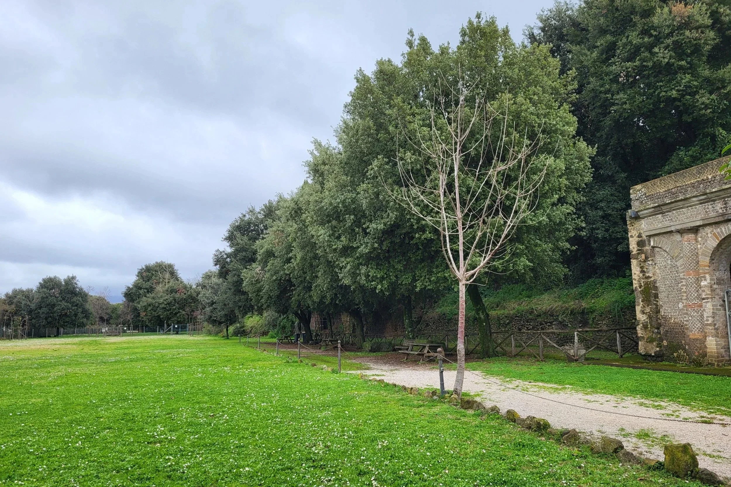 Picnic area next to the remains of the Temple of Juno Sospita.