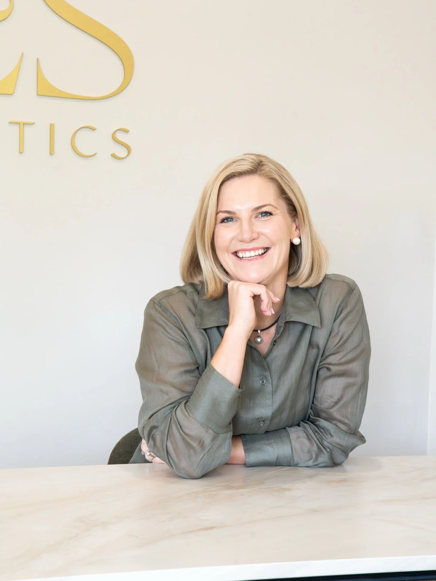 As part of our March evolution, we are proud to introduce the newest NES family member @nurse_belindawalterrr 

Meet Belinda (aka Bop) ~ An incredible Registered Nurse with over 15 years of experience across haematology and neonatal intensive care, a