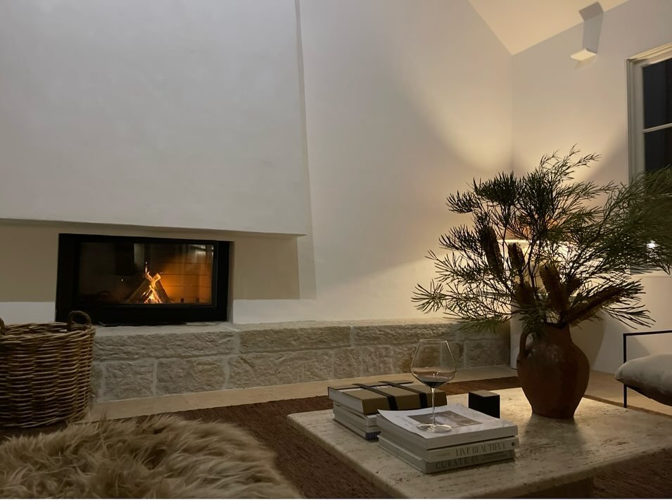Welcome to winter&mdash;a season for stillness, warmth, and retreat. 
At Le Viti Estates, enjoy the comfort of a burning wood fire and sink into a deep bath with sweeping hinterland views. Thoughtfully designed for quiet moments and cosy escapes, it&