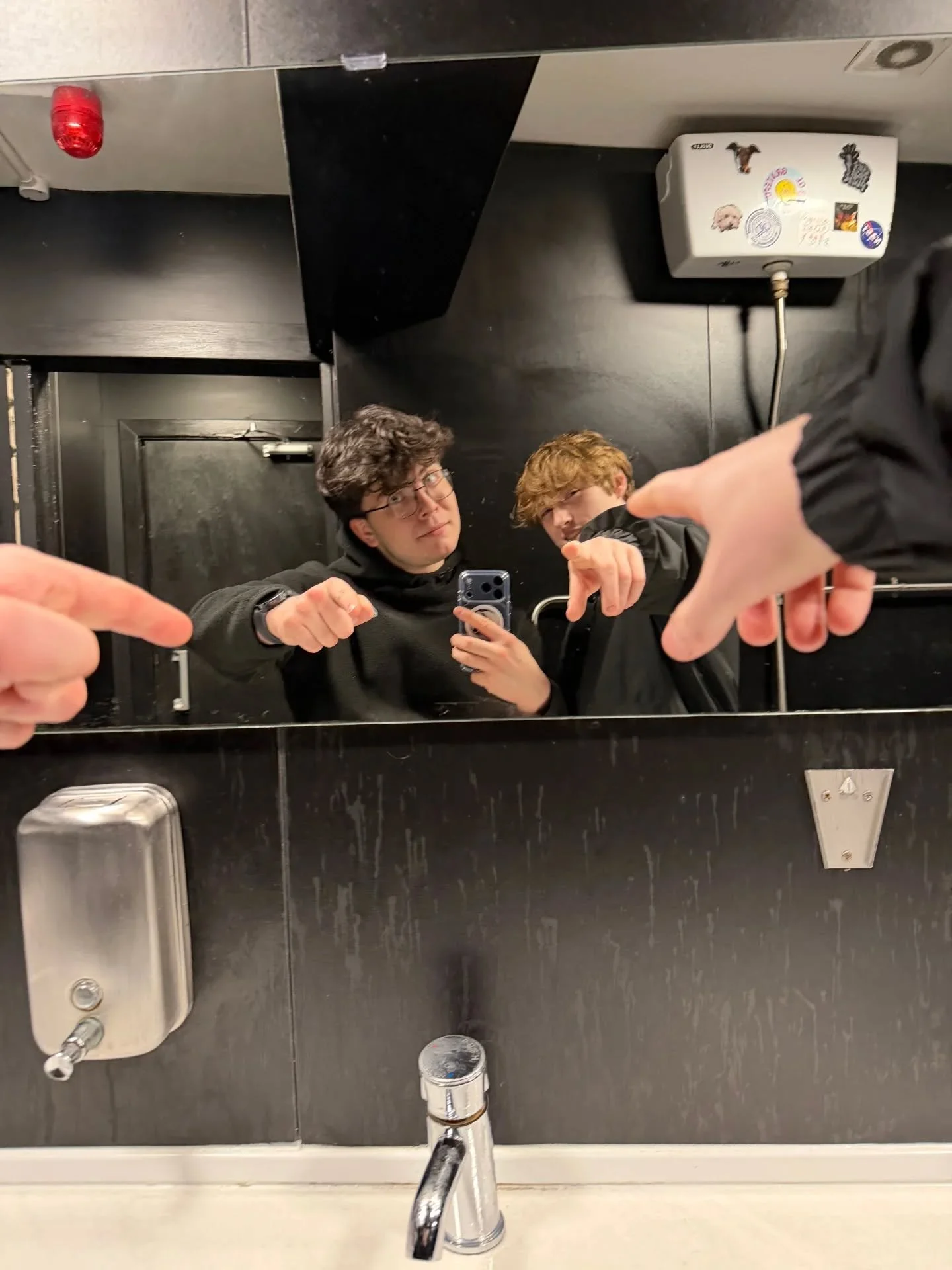 Tonight!

Duo Thursdays!

Gerard O'Neil / Chris Carson

18:00 Doors
20:00 Set
Resident DJ til late

"Gerard O&rsquo;Neil and Chris Carson have been misbehaving musically for six years. Tonight they stuff the stockings with a Christmas duo set, t