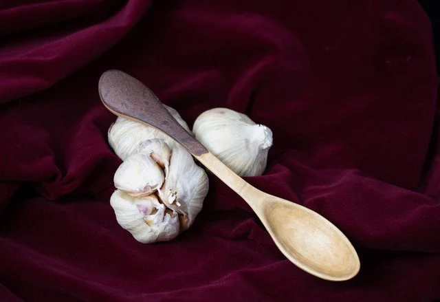 124.    spoon with bark .jpeg
