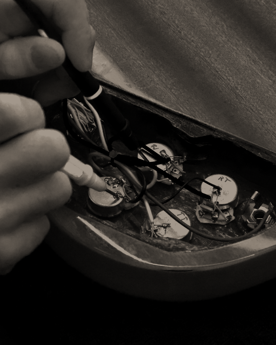 Sådan fejlsøger vi musikelektronik