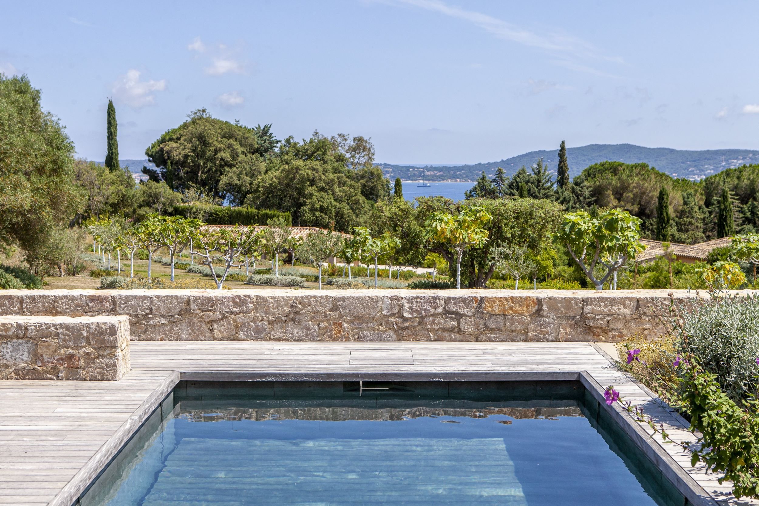 villa beauvallon swimming pool