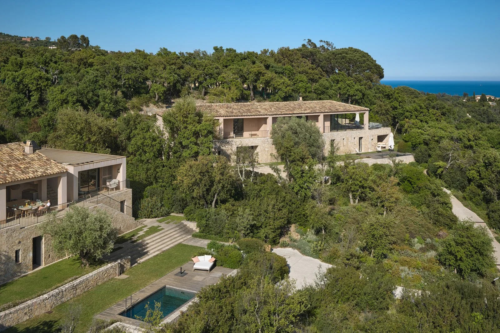 Luxury villa rental Beauvallon drone