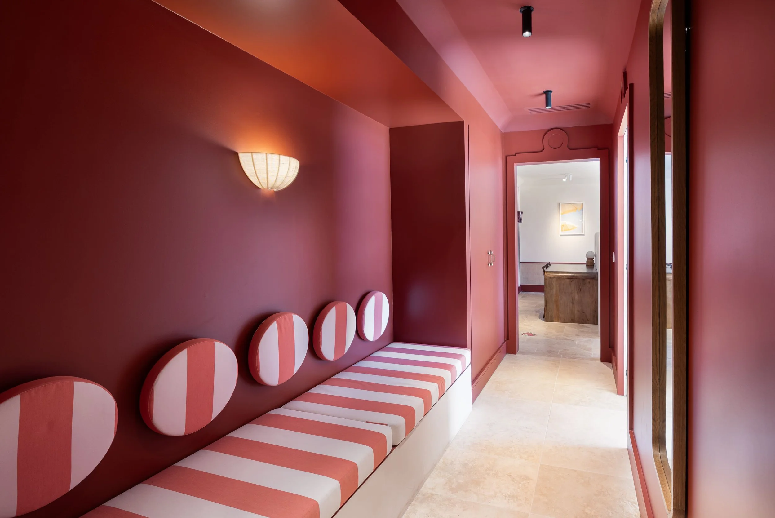 luxury villa Théoule-sur-Mer corridor