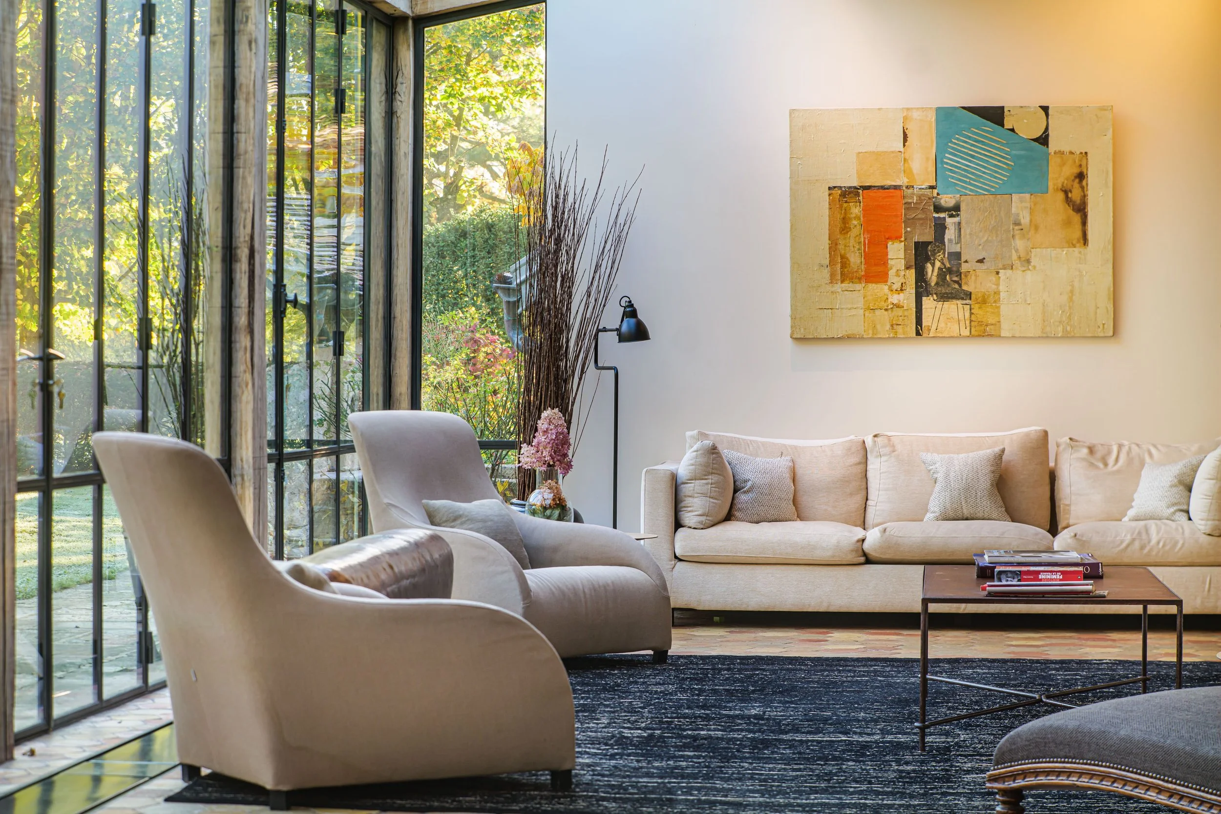 corporate retreat in giverny living room