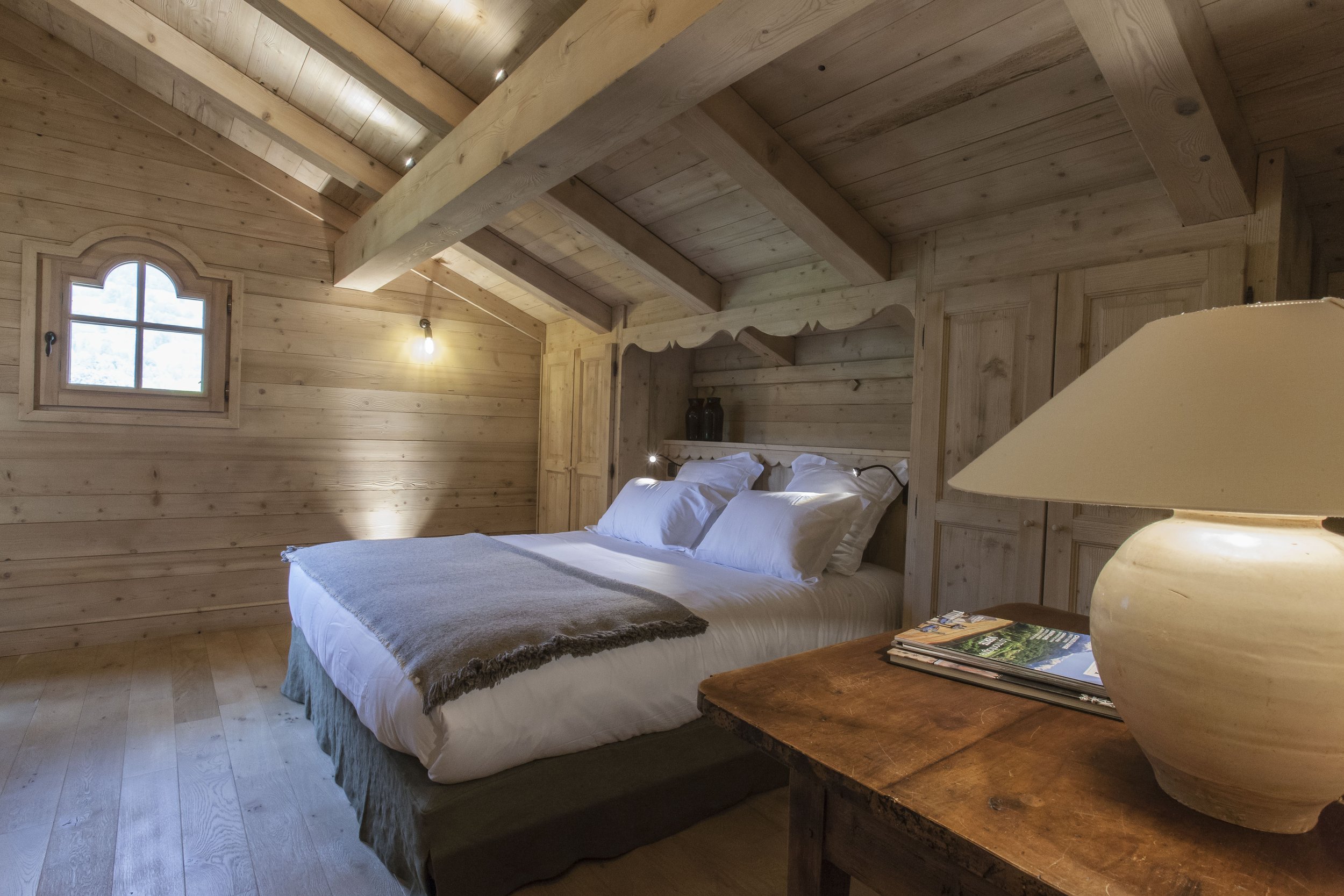 Combloux corporate retreat bedroom