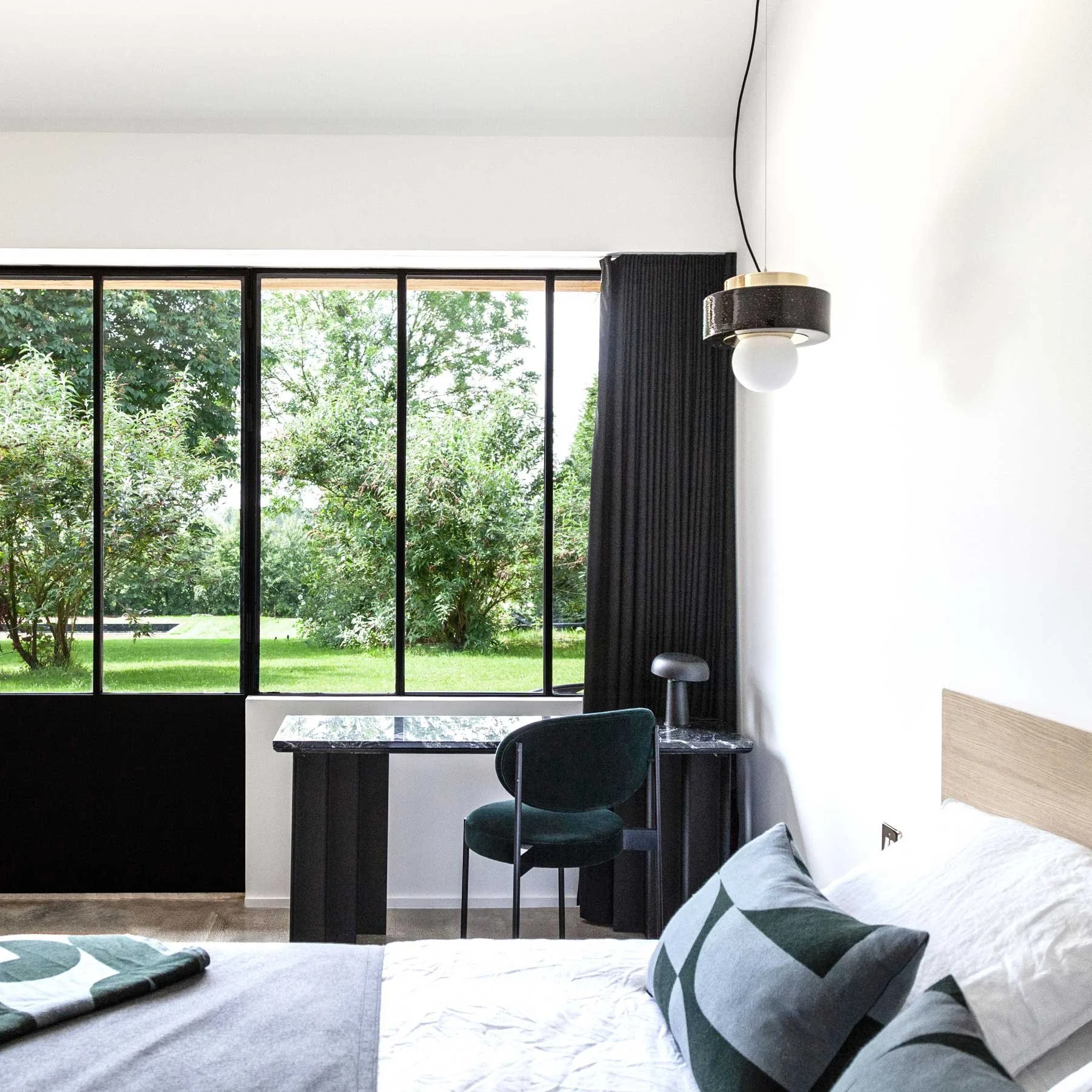 corporate retreat mortagne au perche bedroom