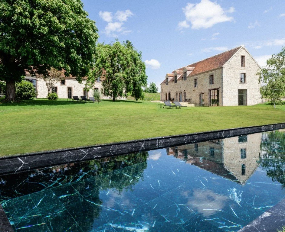 corporate retreat mortagne au perche pool