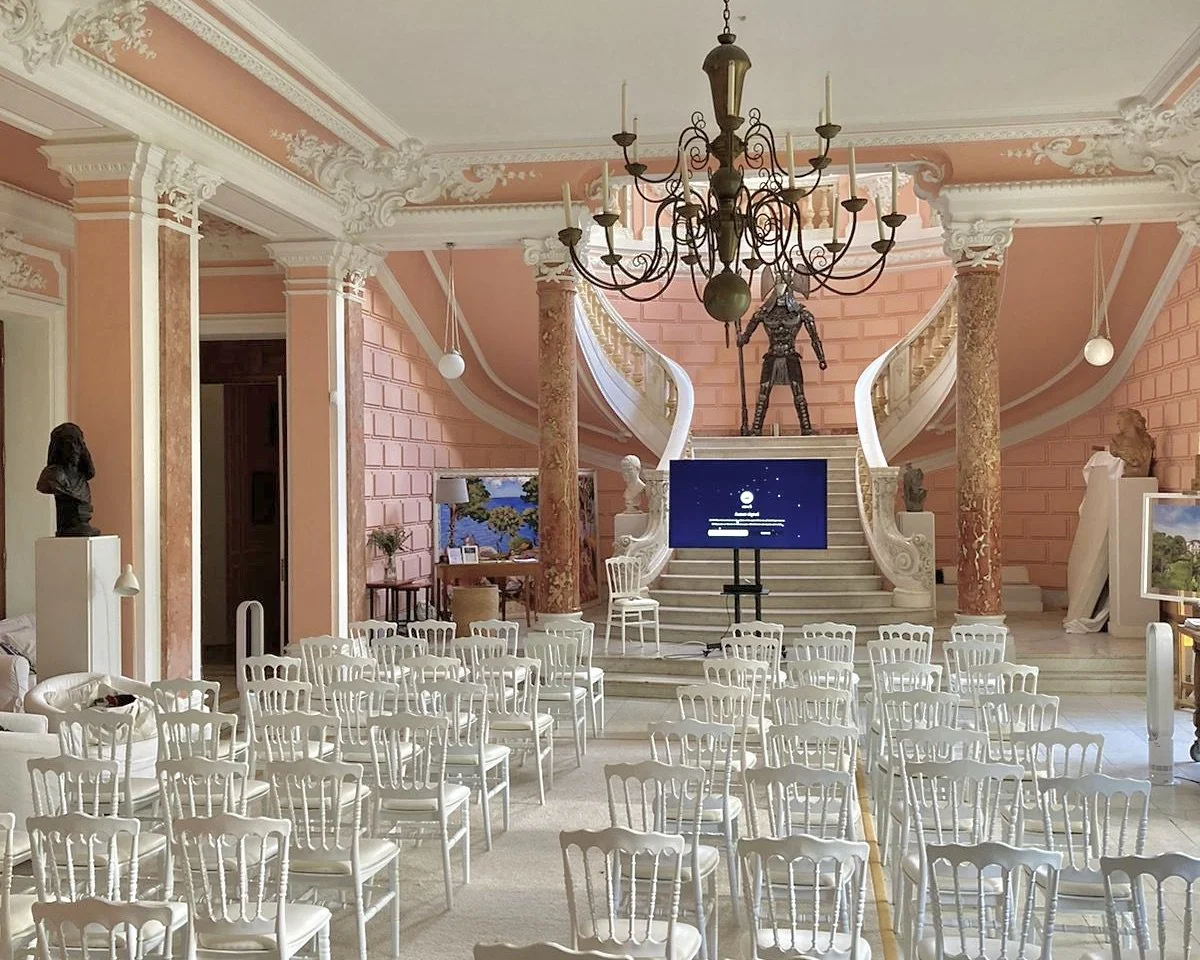 corporate retreat cote d'azur meeting room