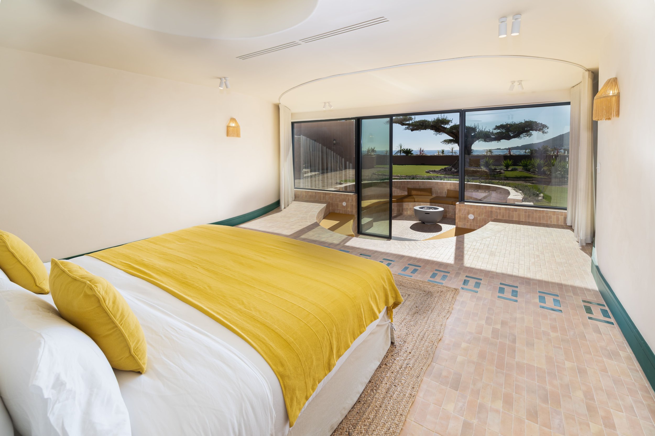 Wedding Théoule sur Mer bedroom with terrace