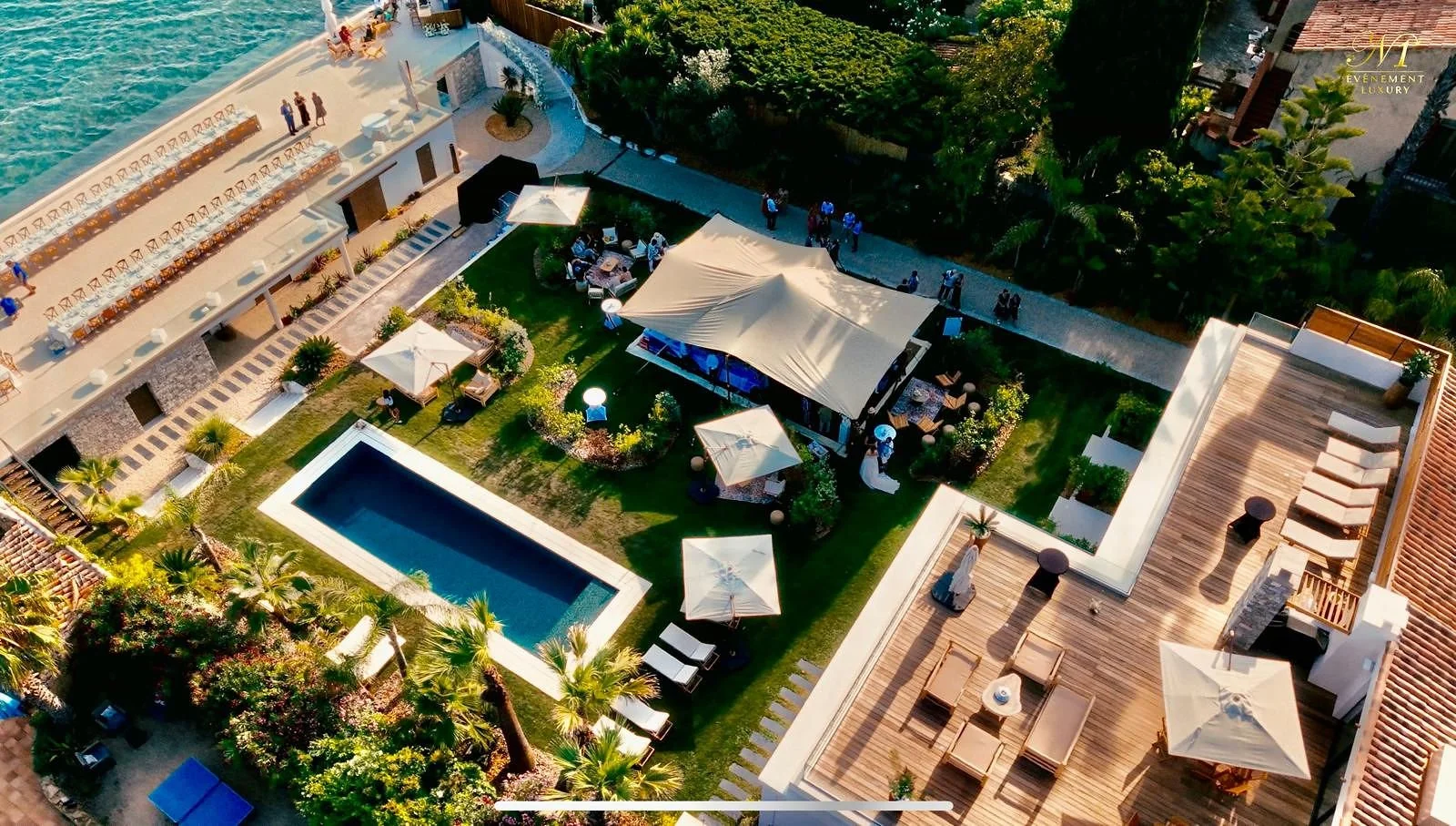 Wedding in La Ciotat luxury house with outdoor pool