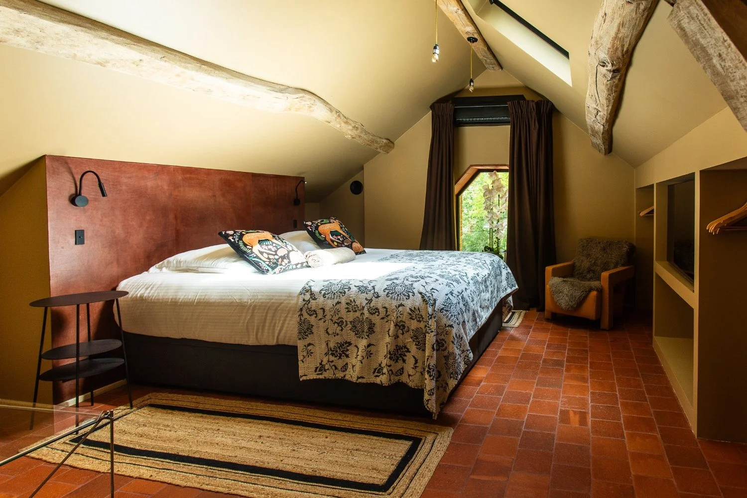 mansion in France bedroom