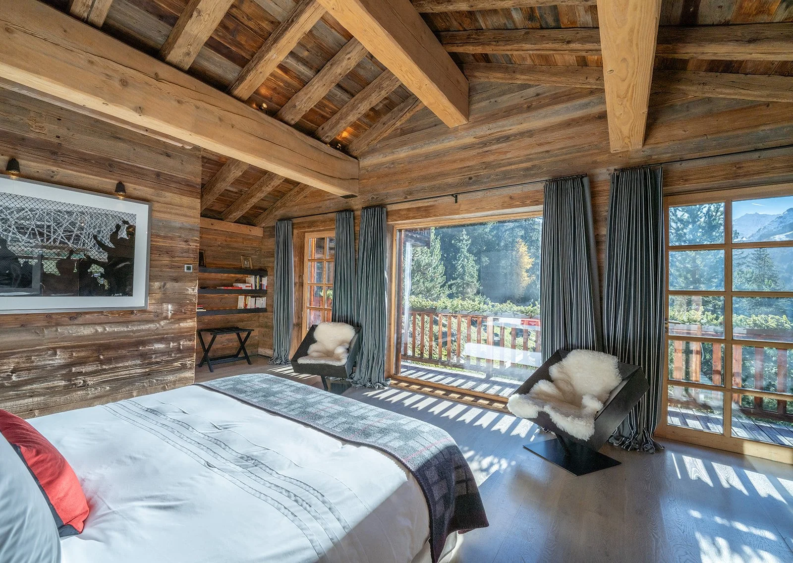 mansion in France bedroom