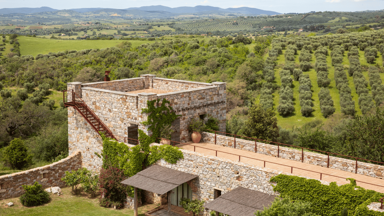 how to plan a destination wedding​