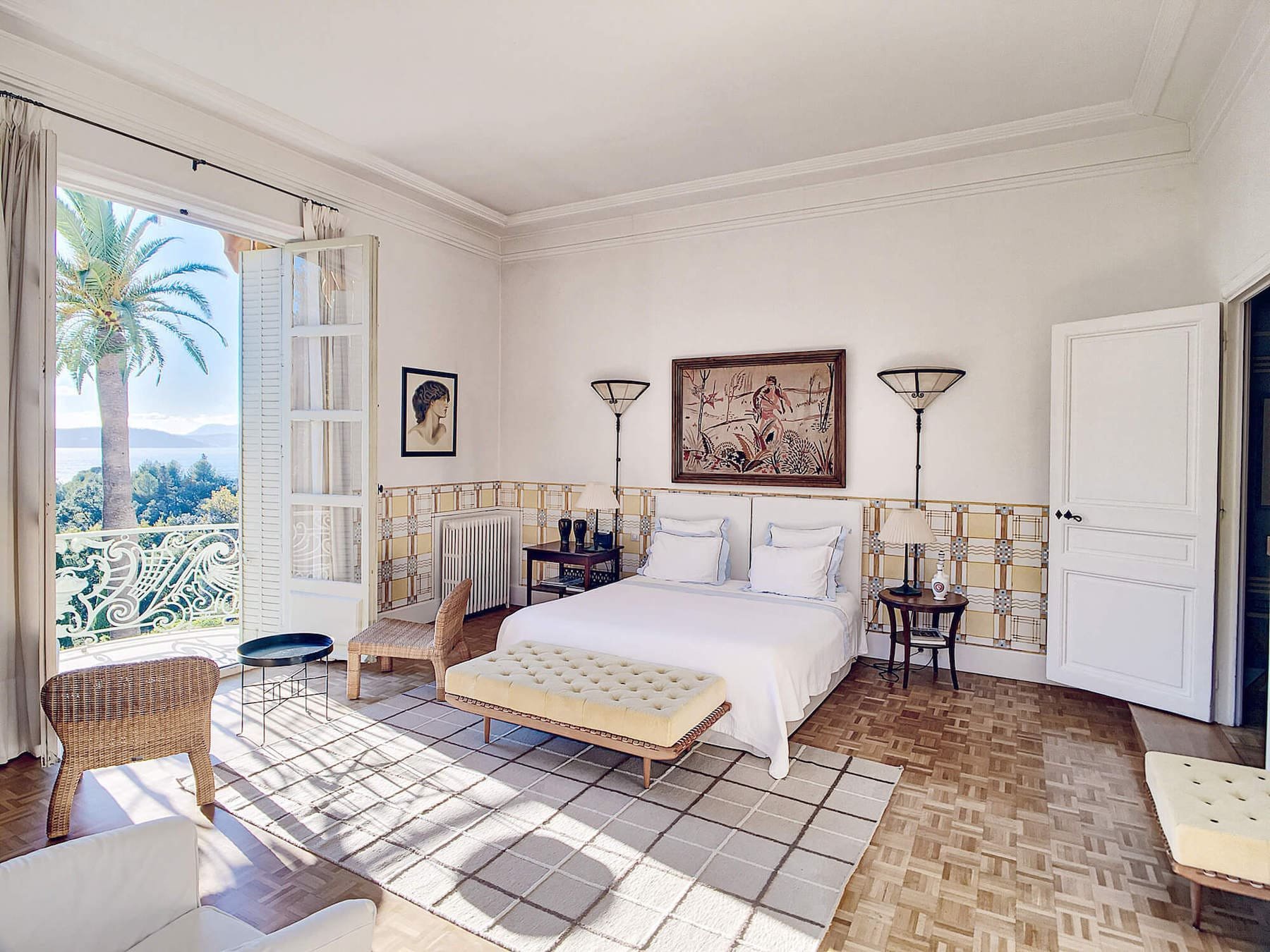 Mediterranean corporate retreat bedroom