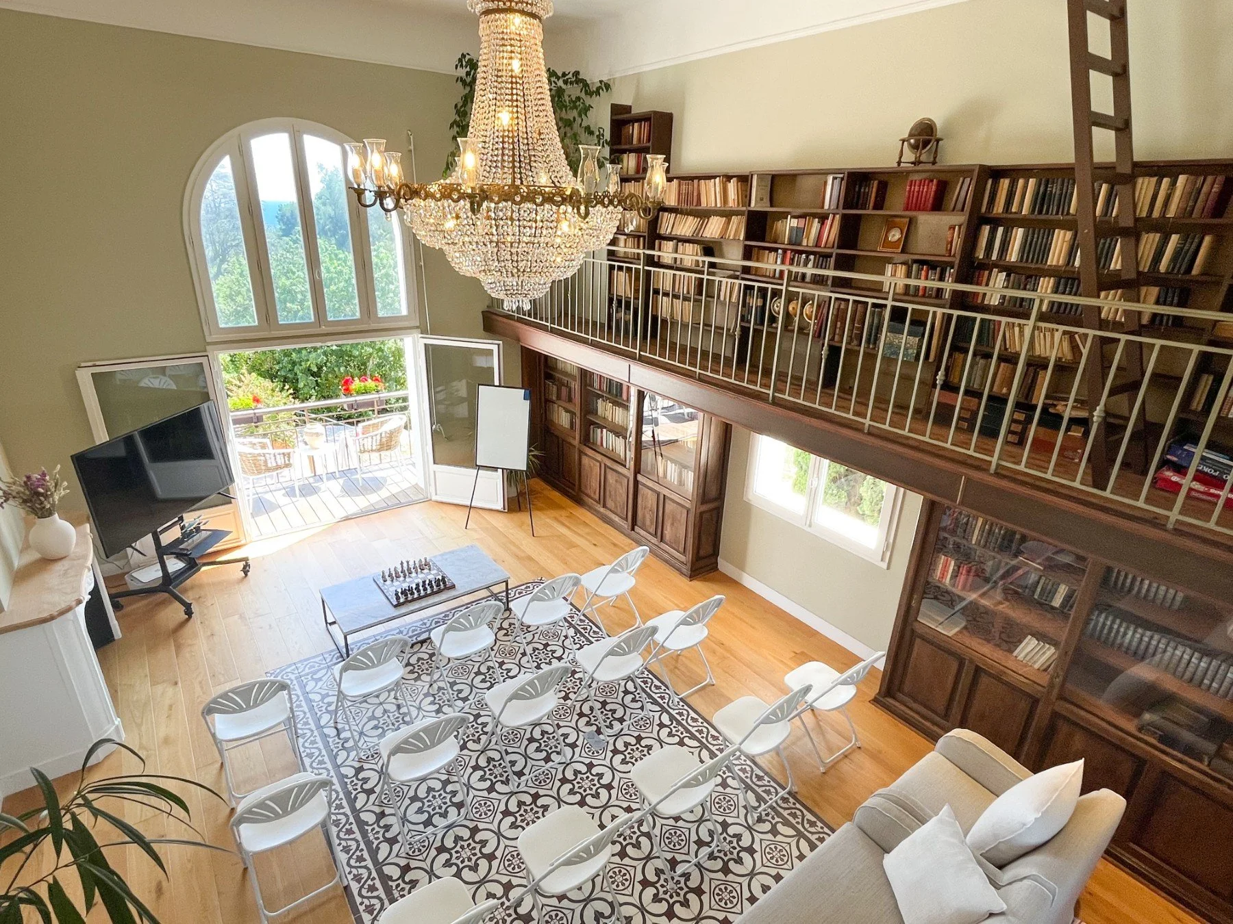 Mediterranean Corporate retreat meeting room