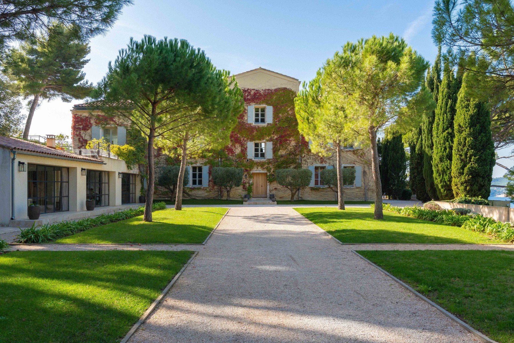 Mediterranean corporate retreat luxury house