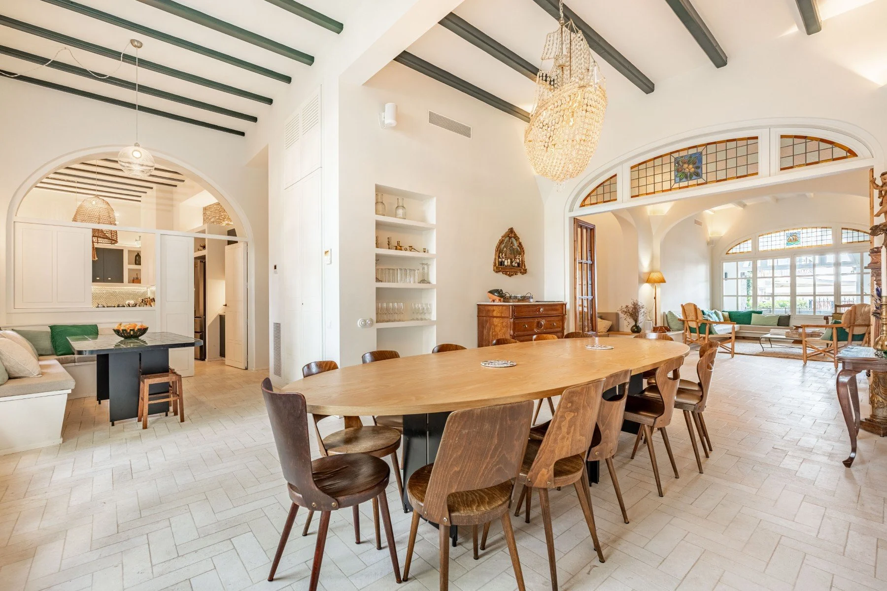 Mediterranean corporate retreat dining room