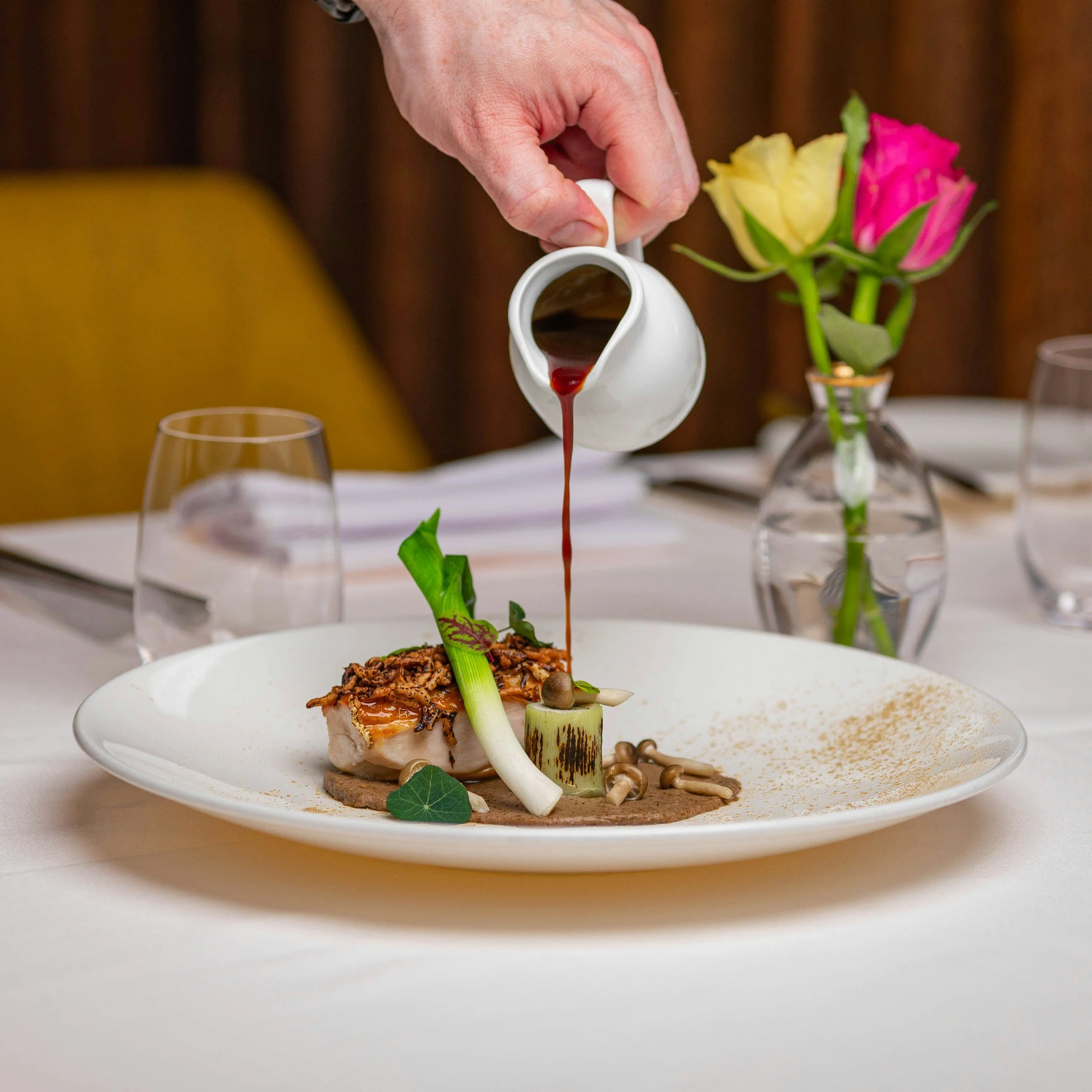 courchevel 1850 ecureuil luxury chalet meal
