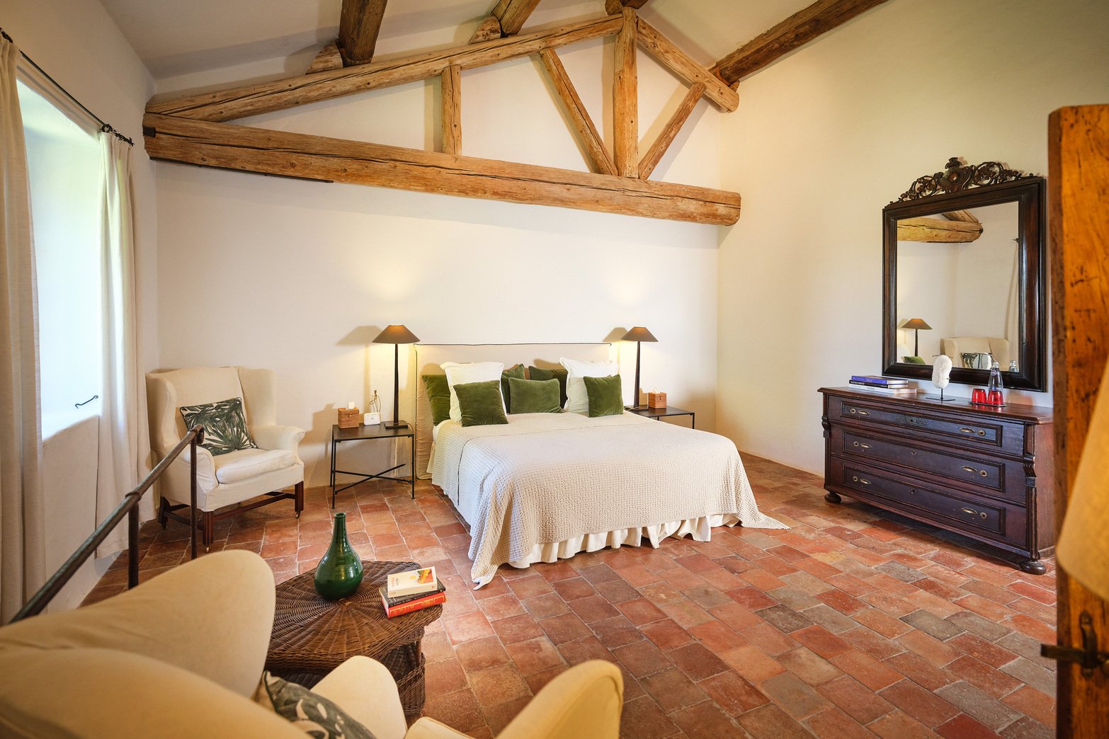 Corporate retreat Luberon bedroom