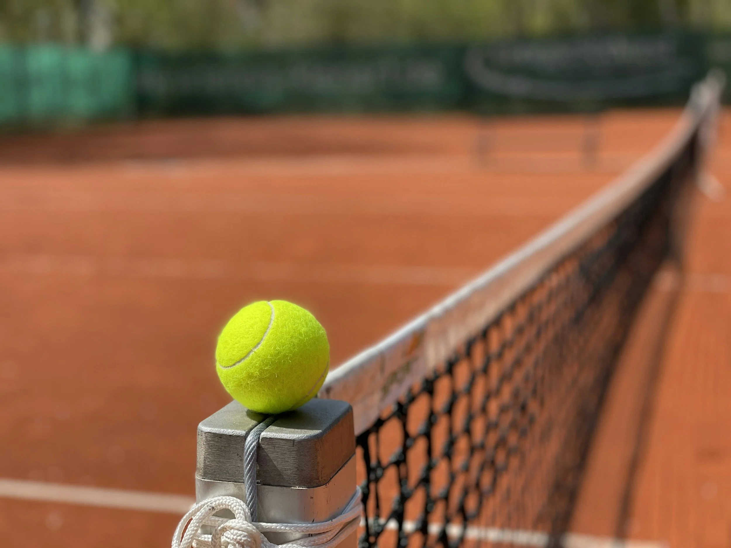 luxury villas with tennis court