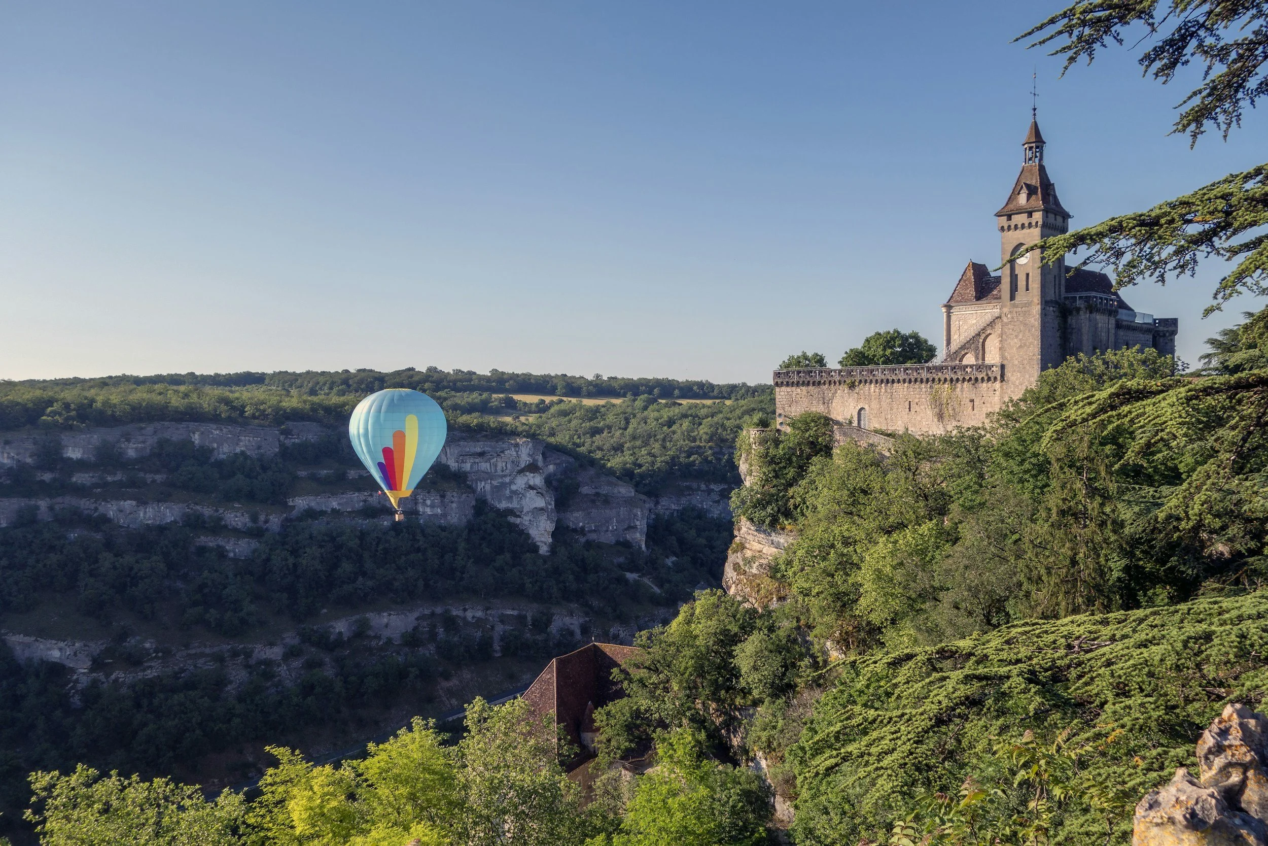 mas rentals in France hot air balloon