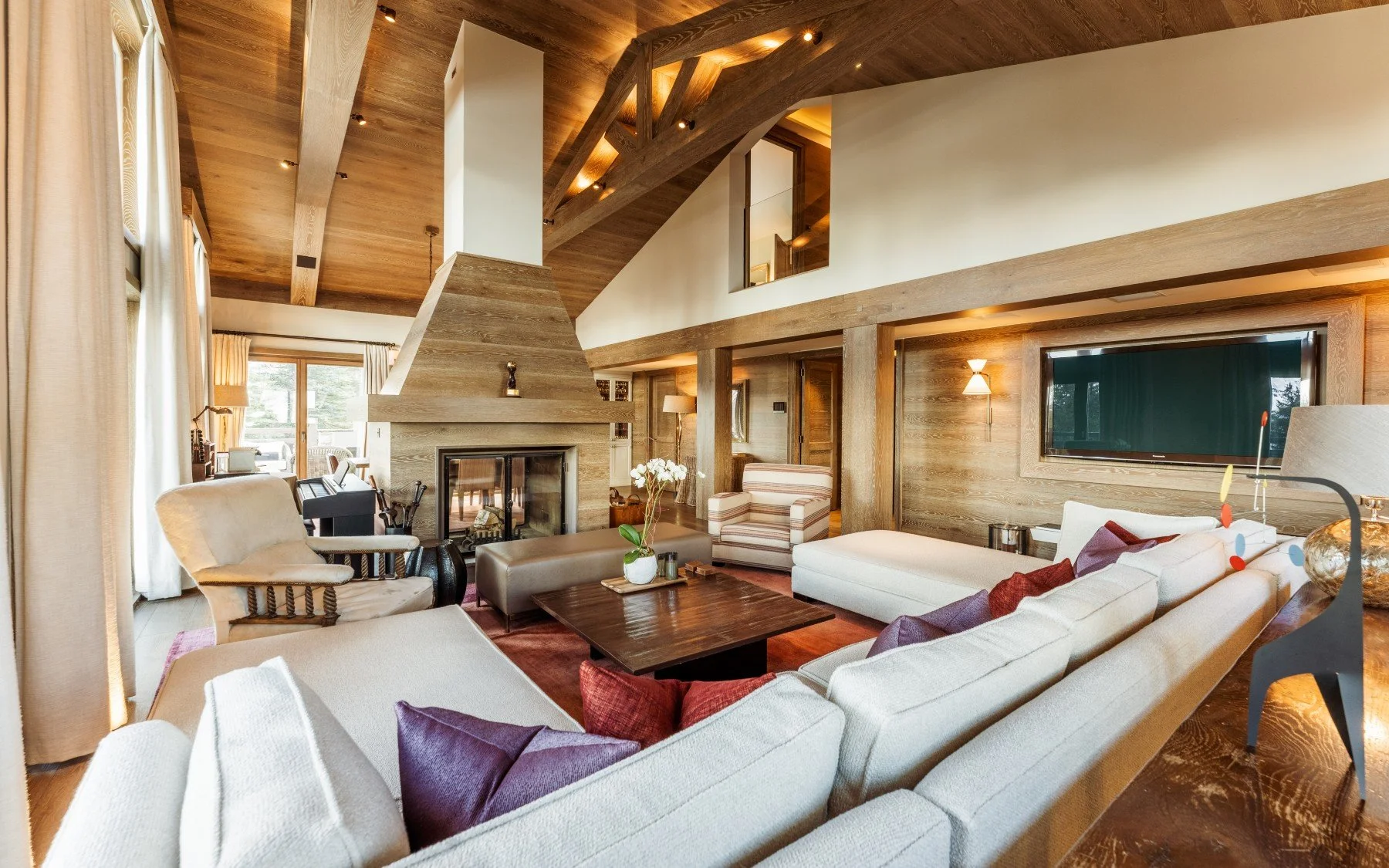 best luxury ski chalet to rent in Courchevel lounge area