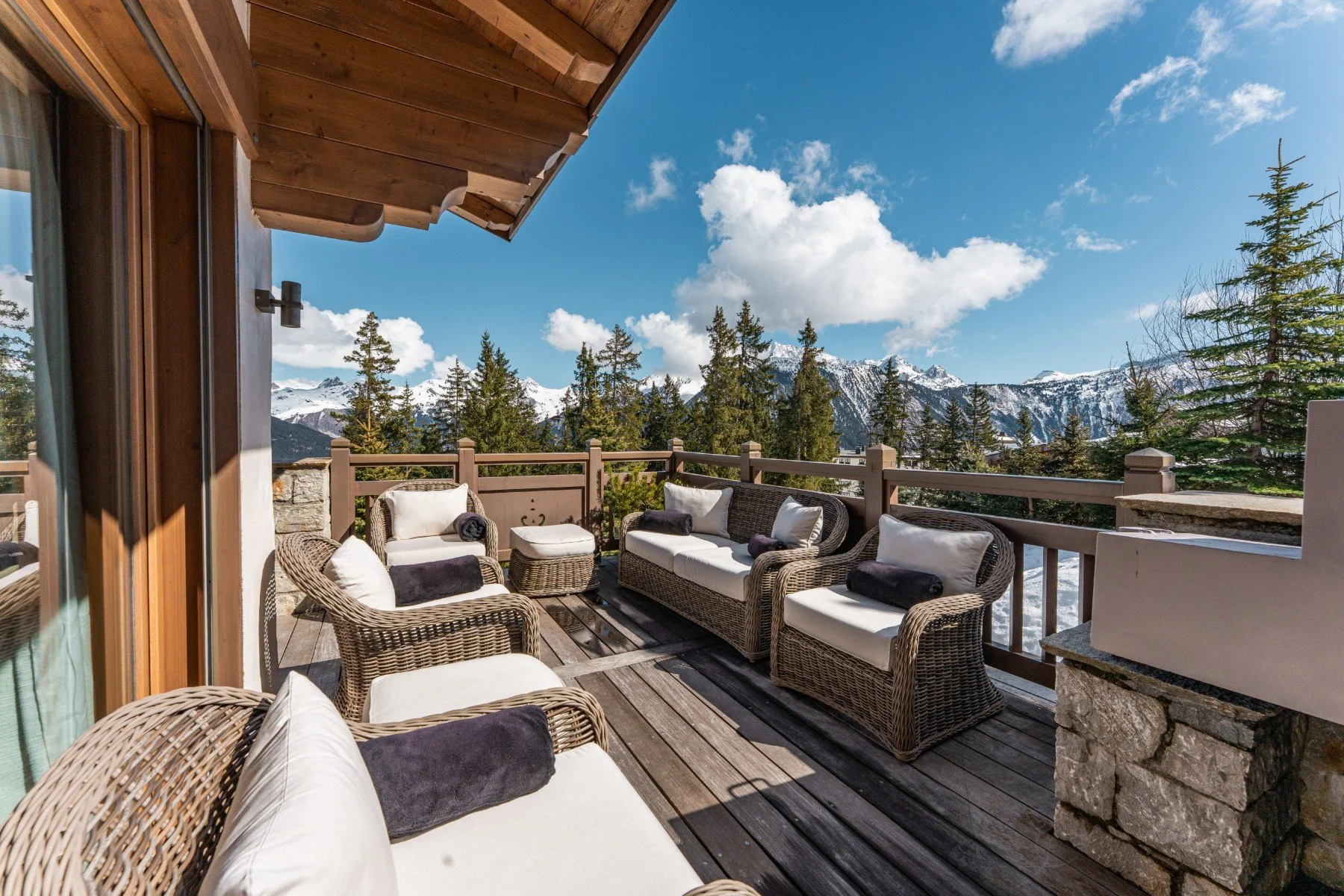 best luxury ski chalet to rent in Courchevel terrace