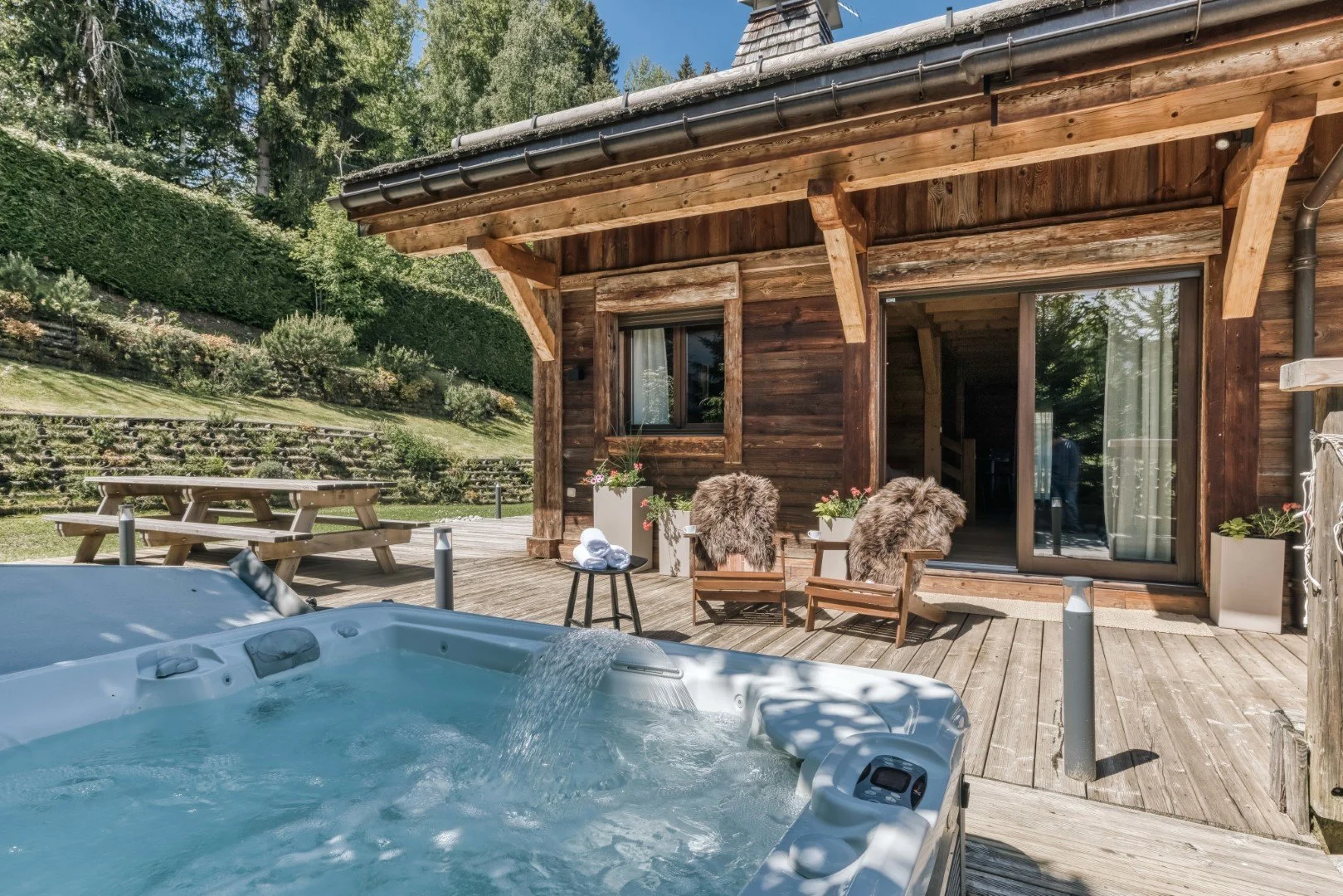 best luxury ski chalet to rent in Saint Gervais outdoor jacuzzi 