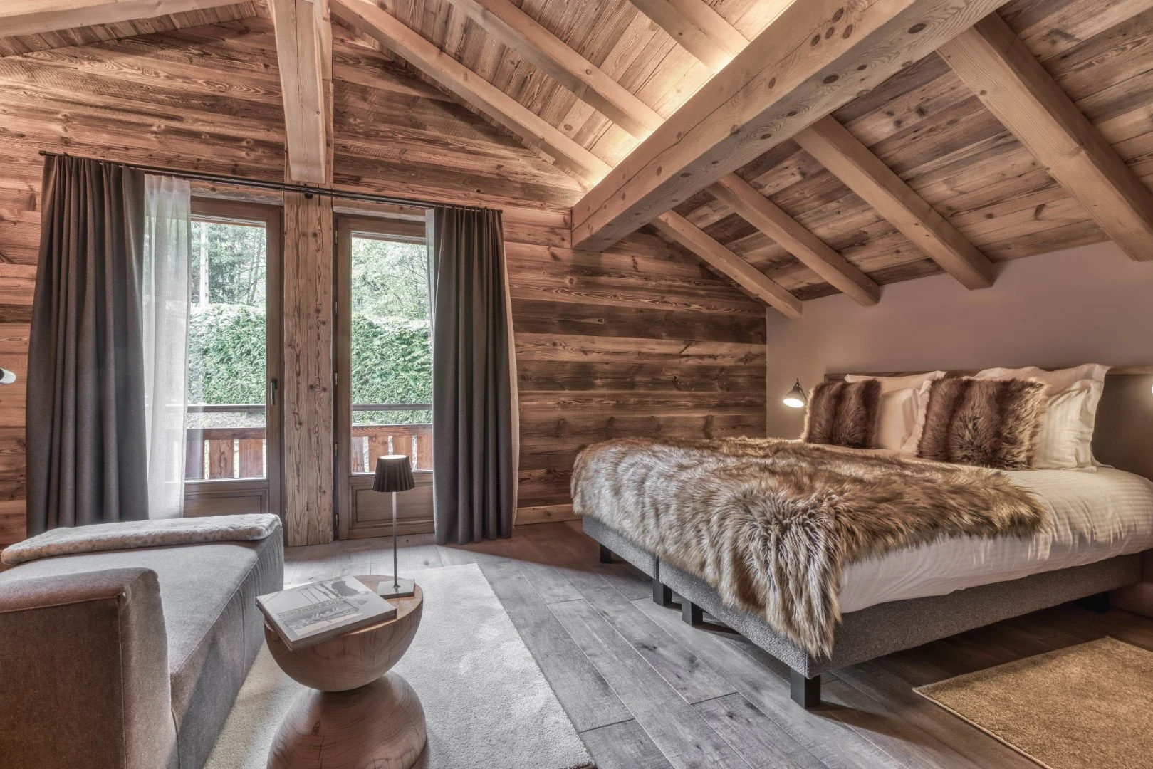 best luxury ski chalet to rent in Saint Gervais bedroom