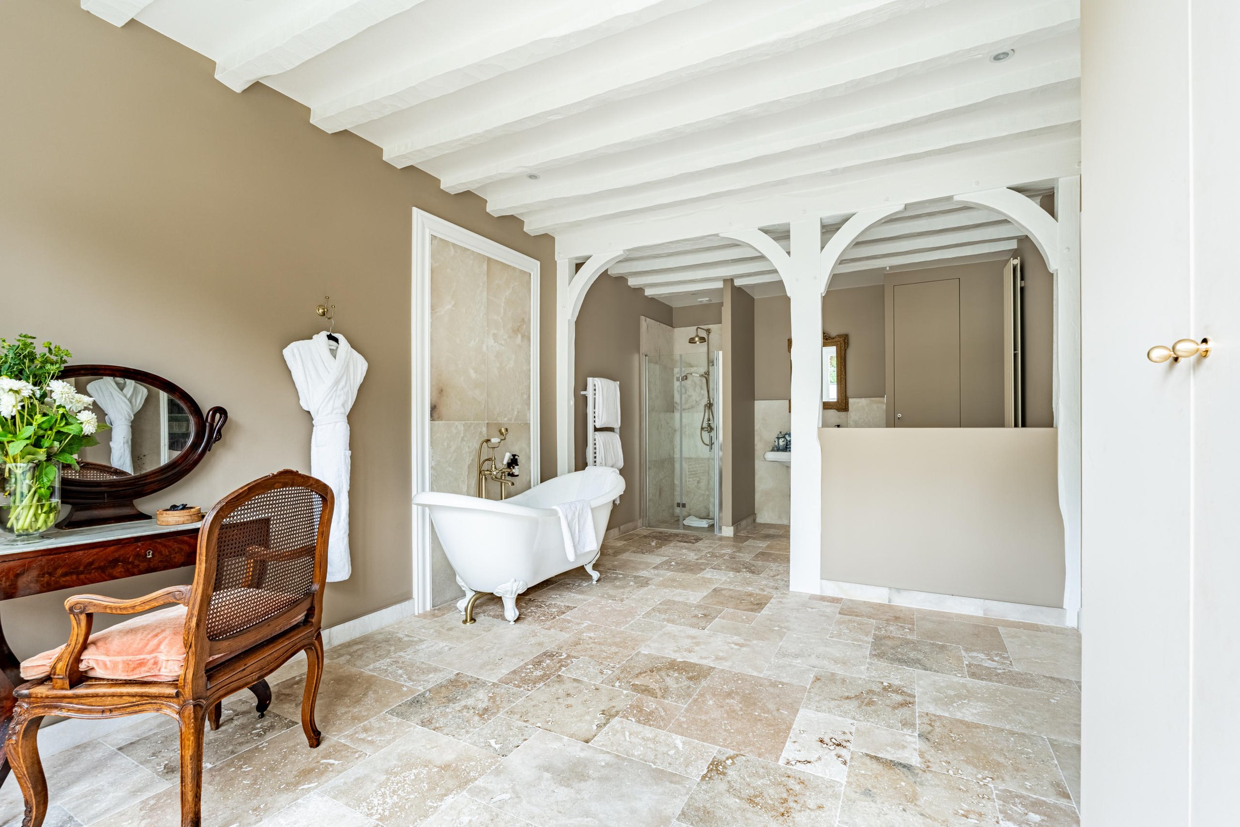 castle to rent in Europe bathroom