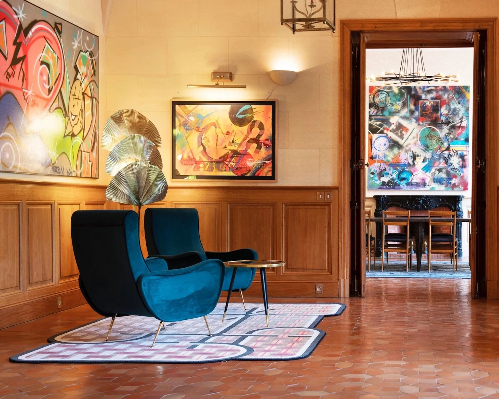 castle to rent in Europe living room