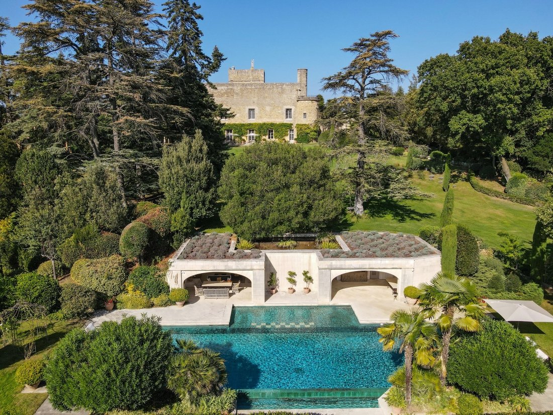 castle to rent in Europe