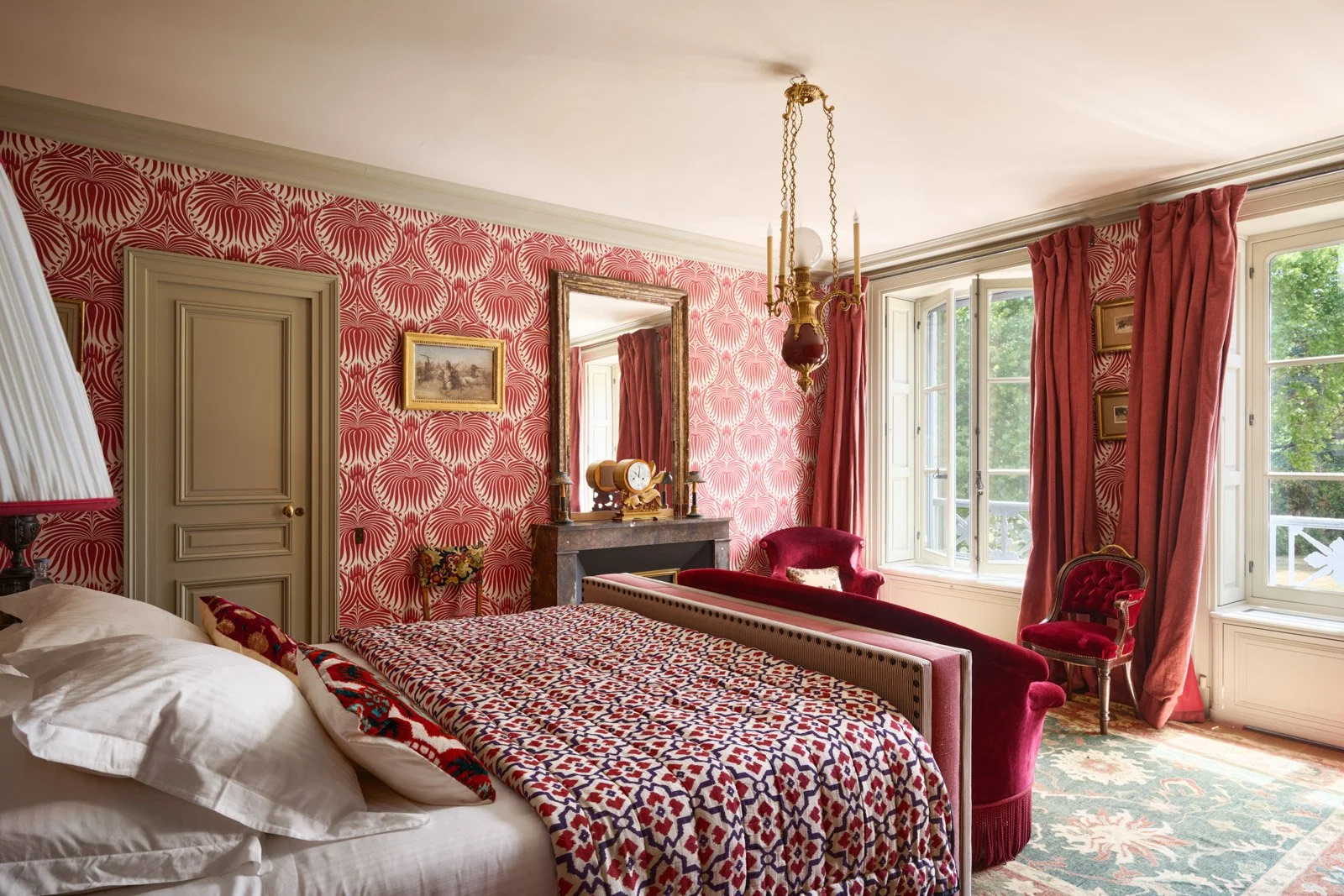 Luxury corporate retreat in Loire near Paris