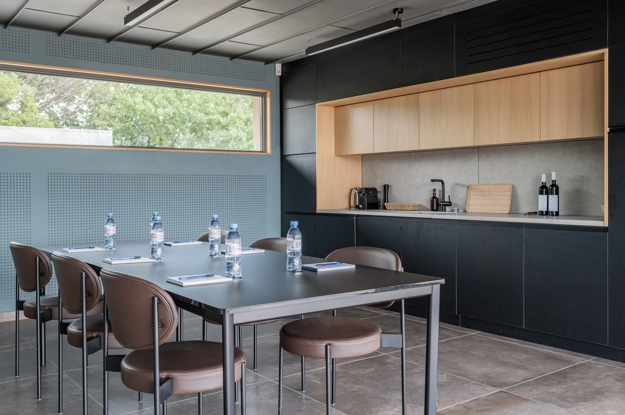 Saint-Maximin Luxury Villa kitchen