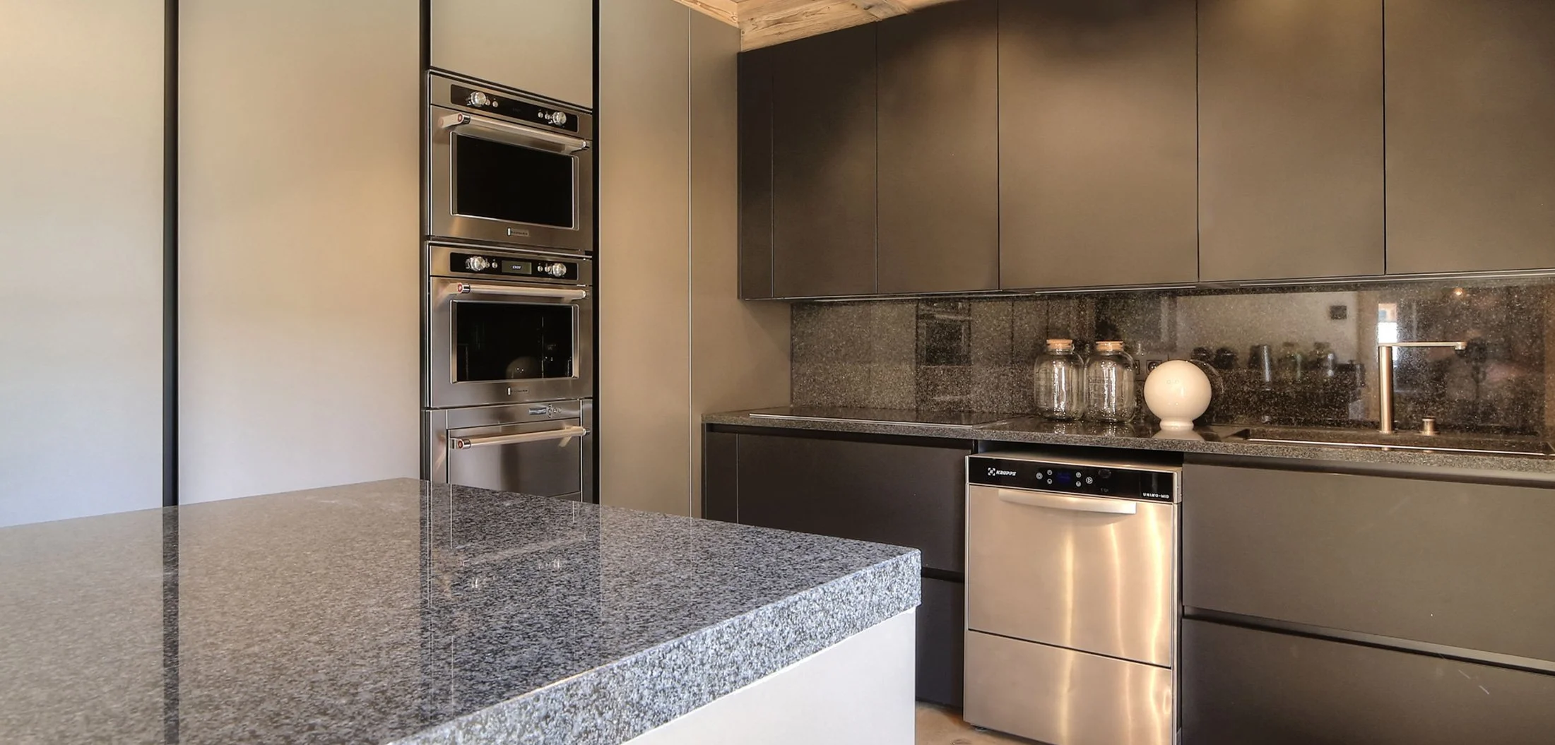 Luxury chalet for rent in Megève Mont Blanc kitchen