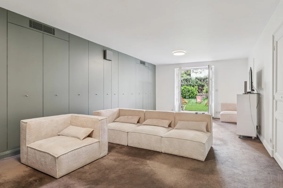 luxury home paris auteuil cinema