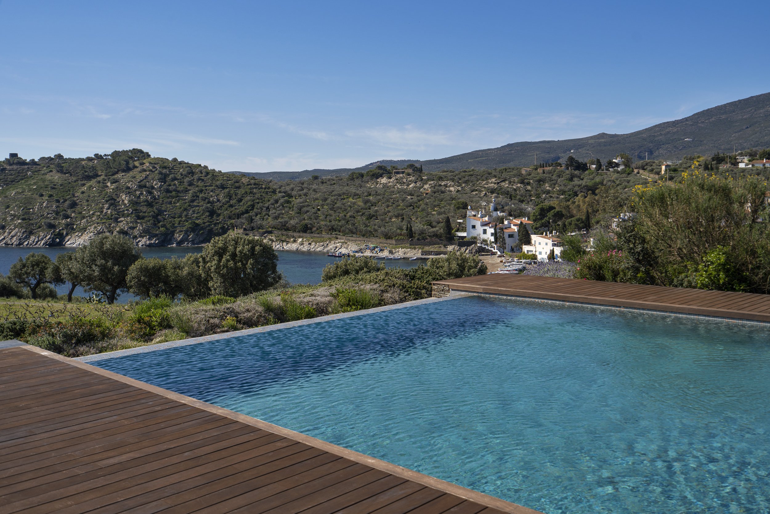 villa port lligat swimming pool